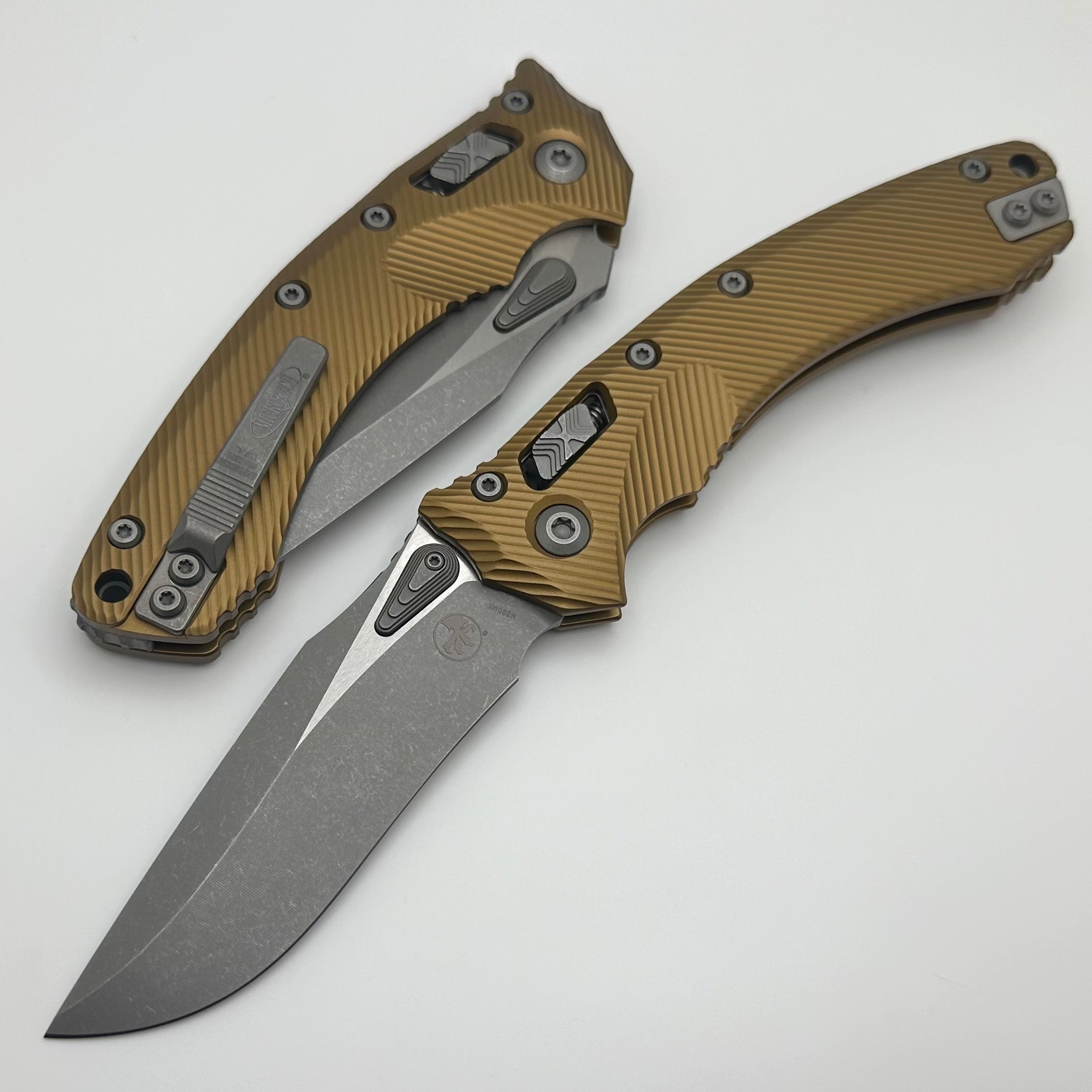 Premium Microtech Amphibian RAM LOK Knife - Tan Fluted Aluminum & Apocalyptic M390MK Blade
