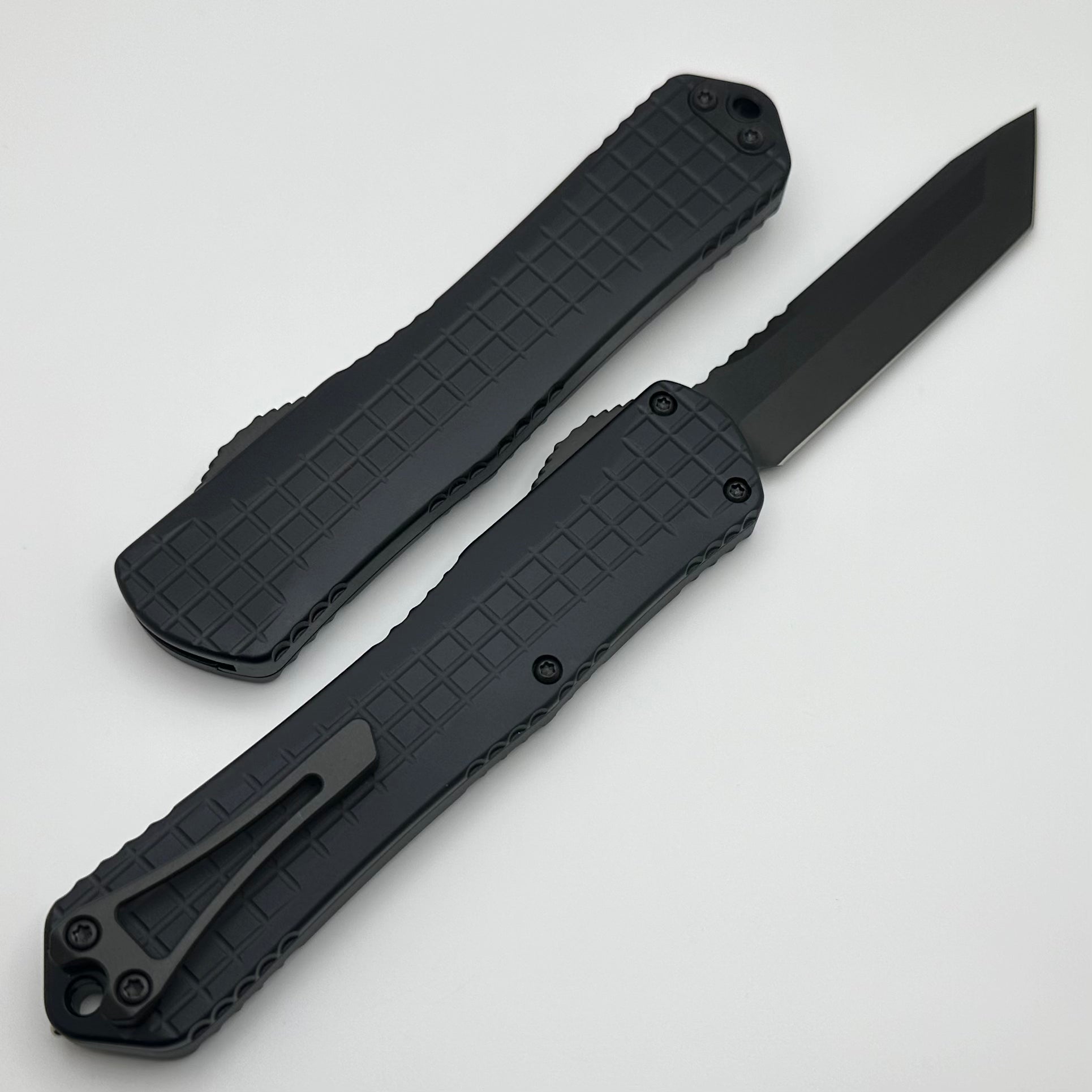 Heretic Knives Manticore X Premium Tactical OTF Knife with DLC Tanto Blade