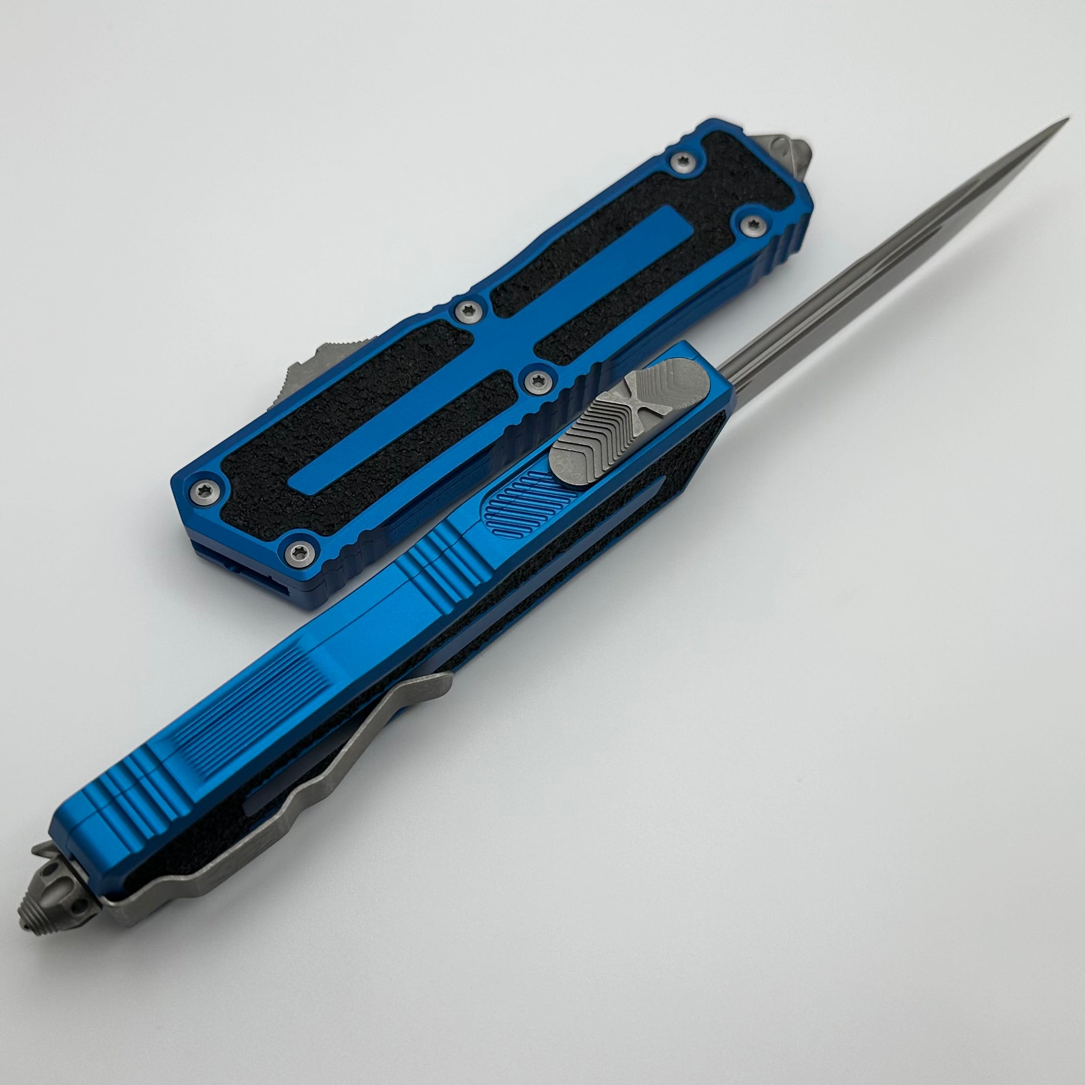 Microtech Scarab 2 Gen 3 Ultimate Tactical Knife - Blue Apocalyptic M390MK