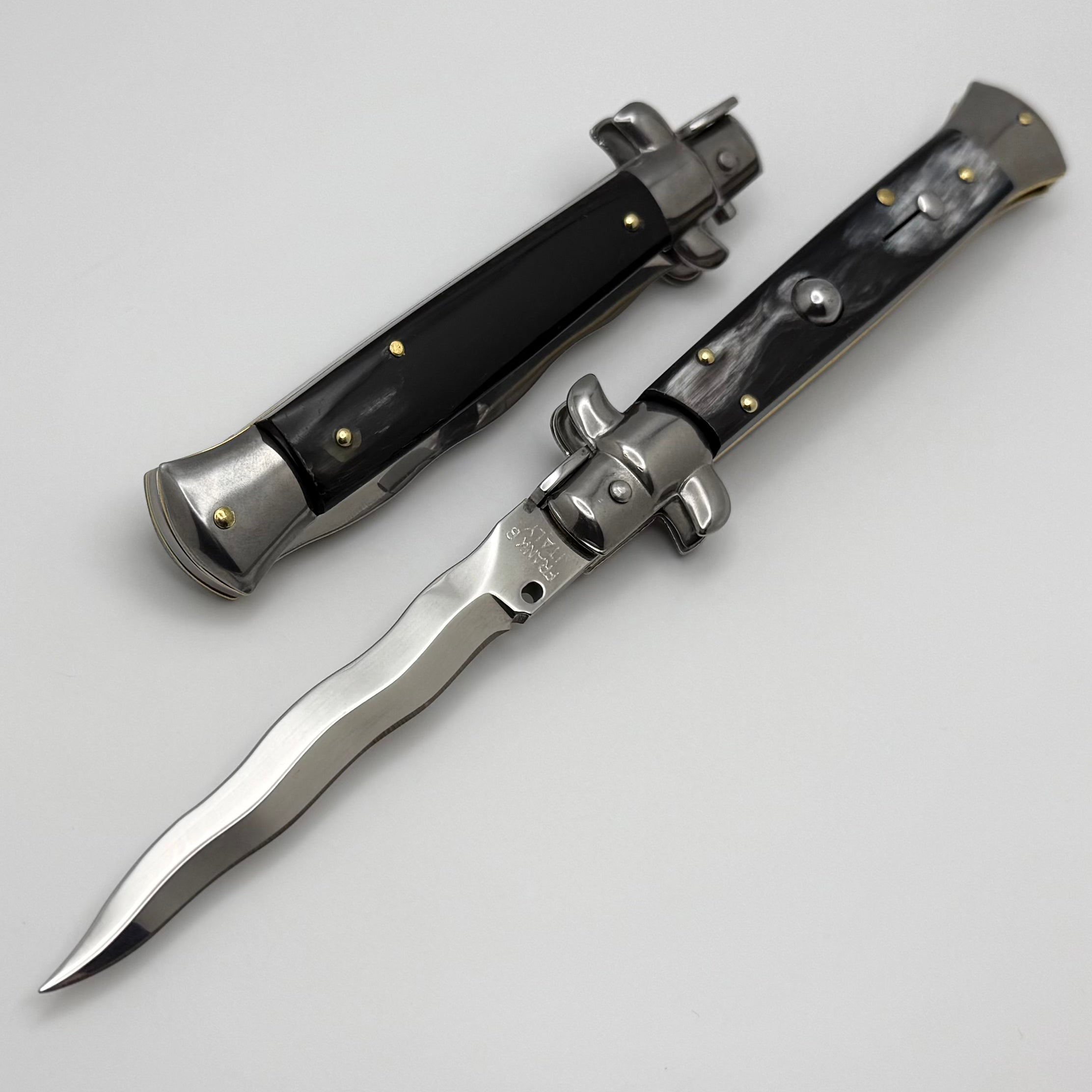 Premium Frank B Italian Stiletto 9 - Kriss Single Edge Blade & Brazilian Horn Handles