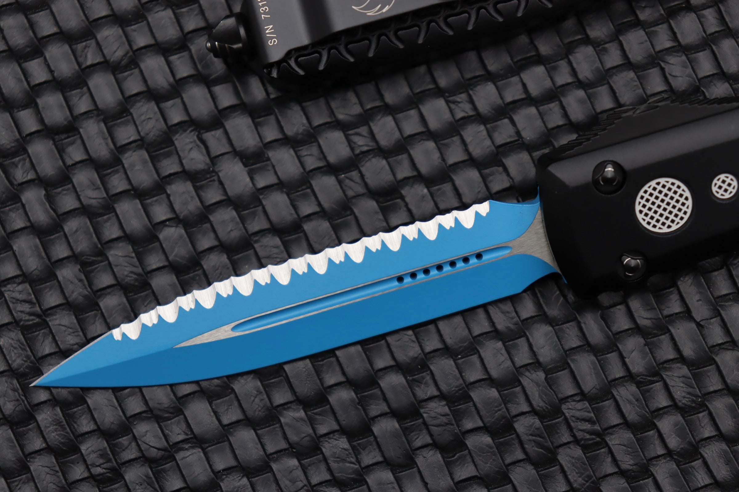 Microtech Ultratech Jedi Knight Premium Double Edge Serrated OTF Knife