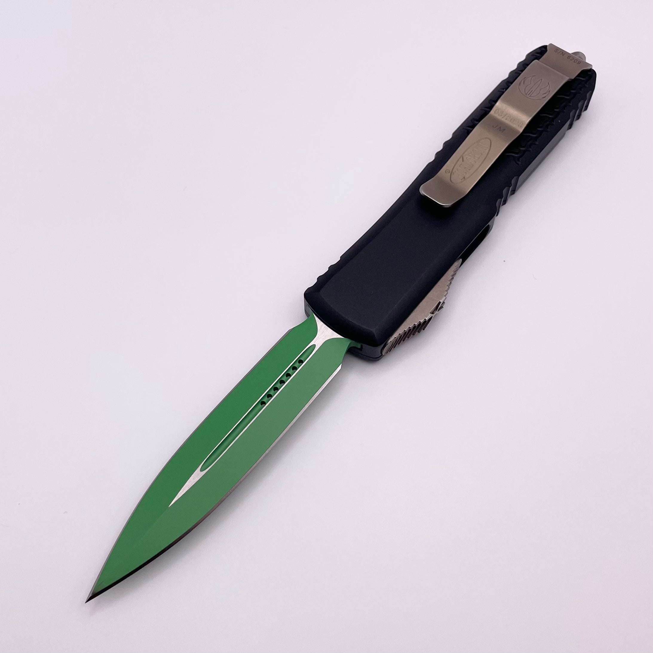 Premium Pre-Owned Microtech UTX-85 Jedi Master: Compact Tactical Knife with M390 Blade