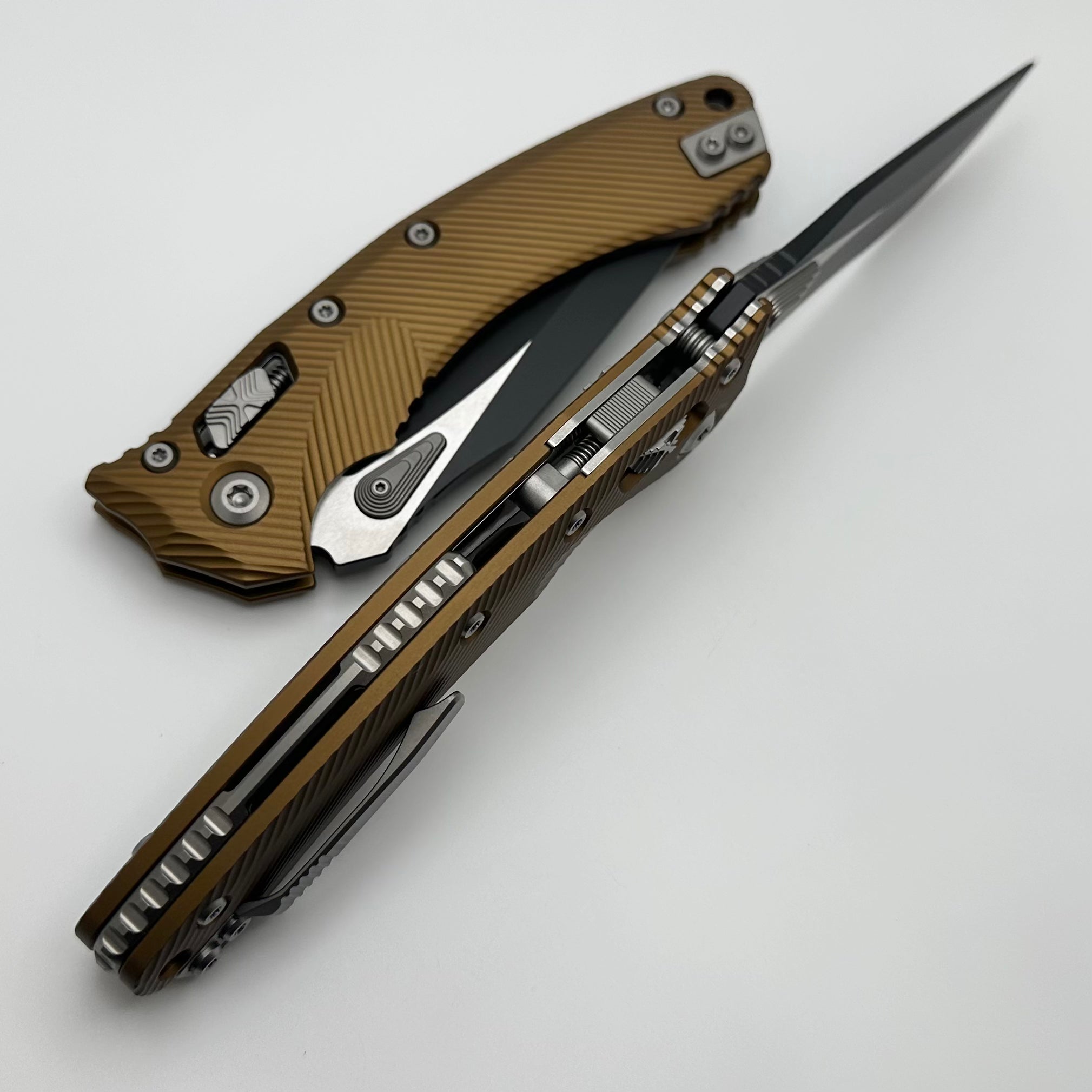 Microtech Amphibian RAM LOK Tan Fluted Aluminum Folding Knife | Premium M390MK Blade