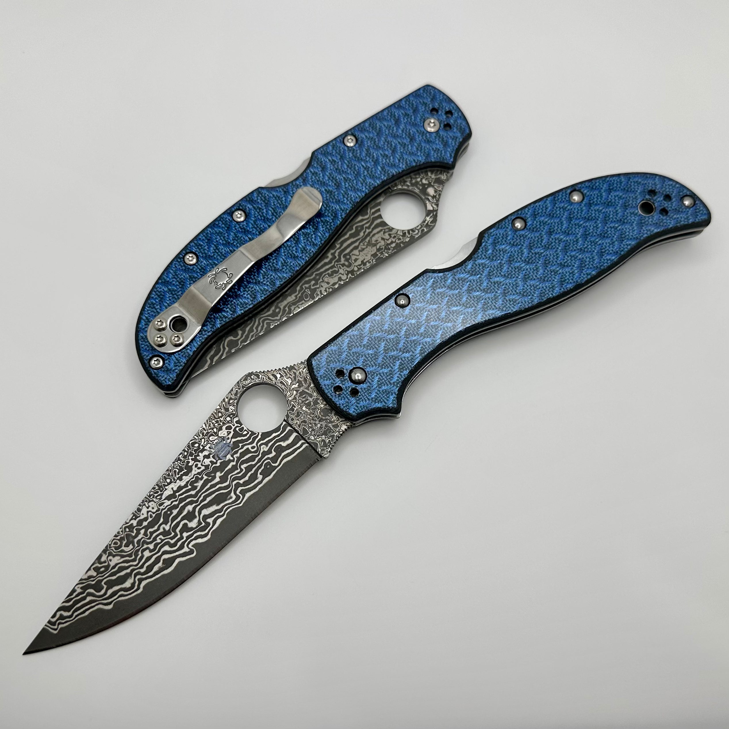 Spyderco Stretch 2 XL Ultimate Damascus Blue Nishijin Knife - Sprint Run