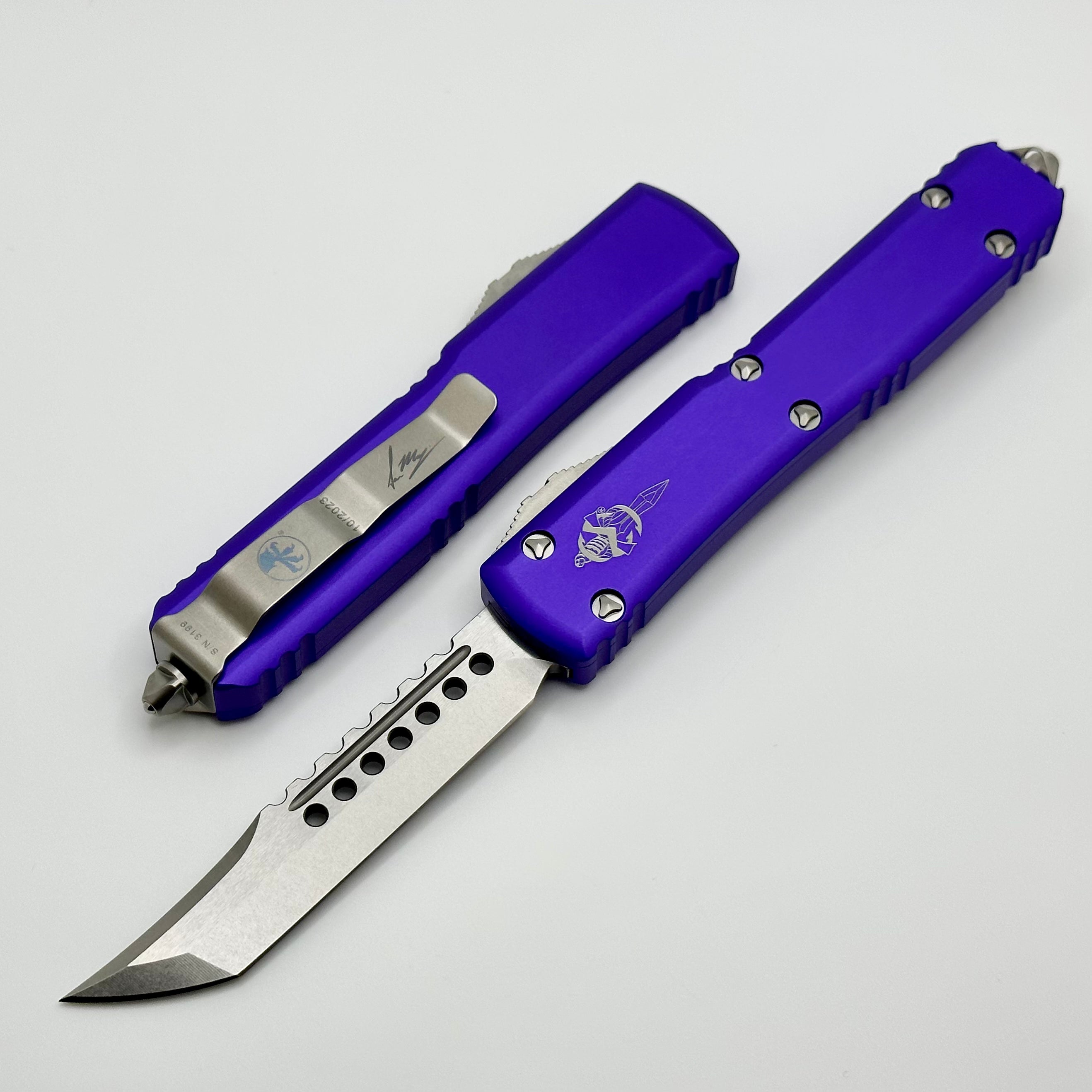 Microtech Ultratech Hellhound Stonewash Standard & Purple Signature Series - Ultimate Tactical Knife