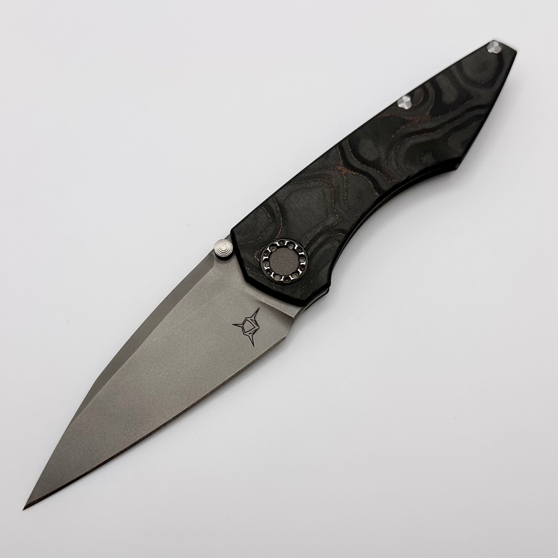 Premium Sharknivco Mini Goblin M6 - Mokume Camo Carbon & RWL34 Blade