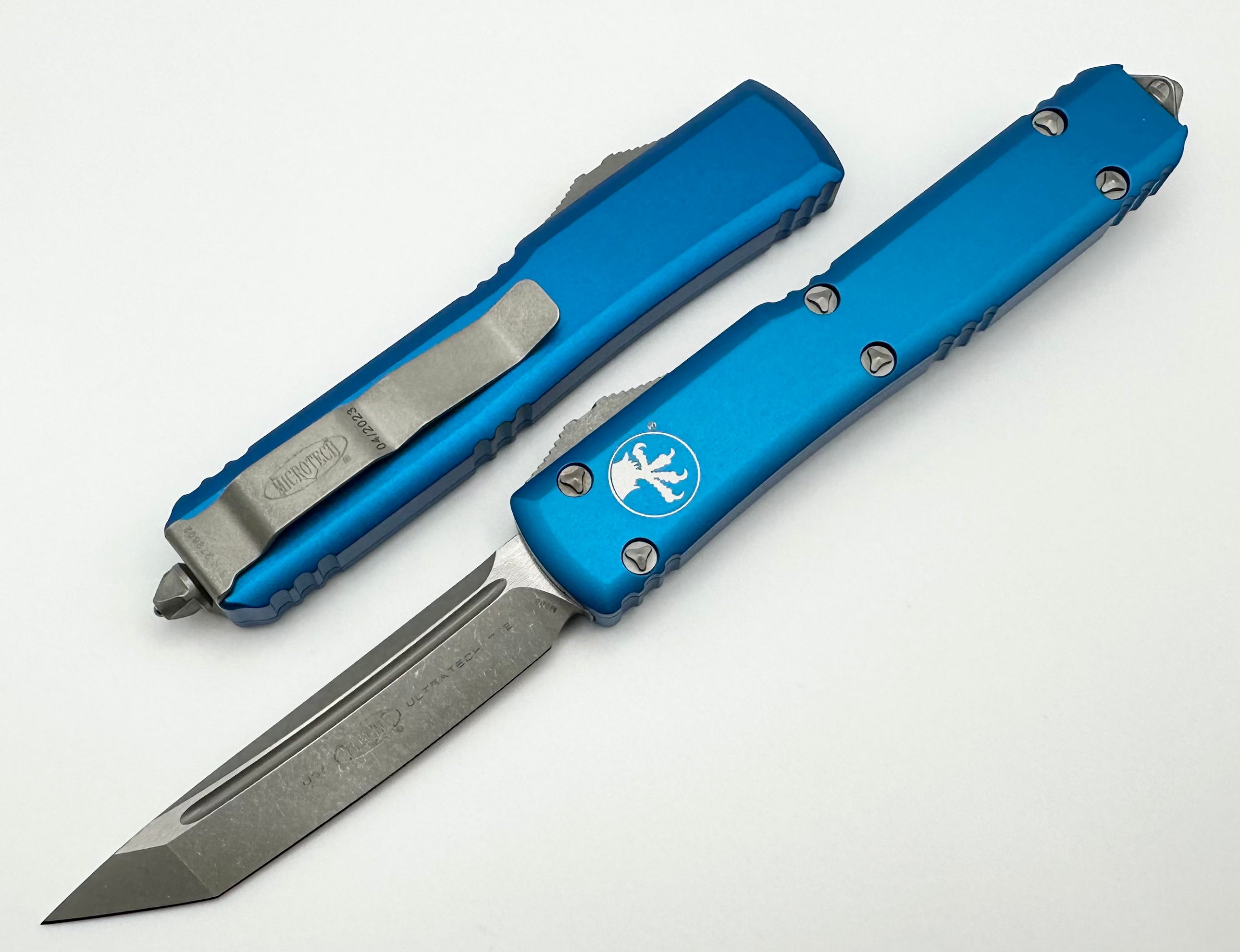 Microtech Ultratech Tanto Apocalyptic Standard & Blue 123-10APBL - Premium Tactical OTF Knife