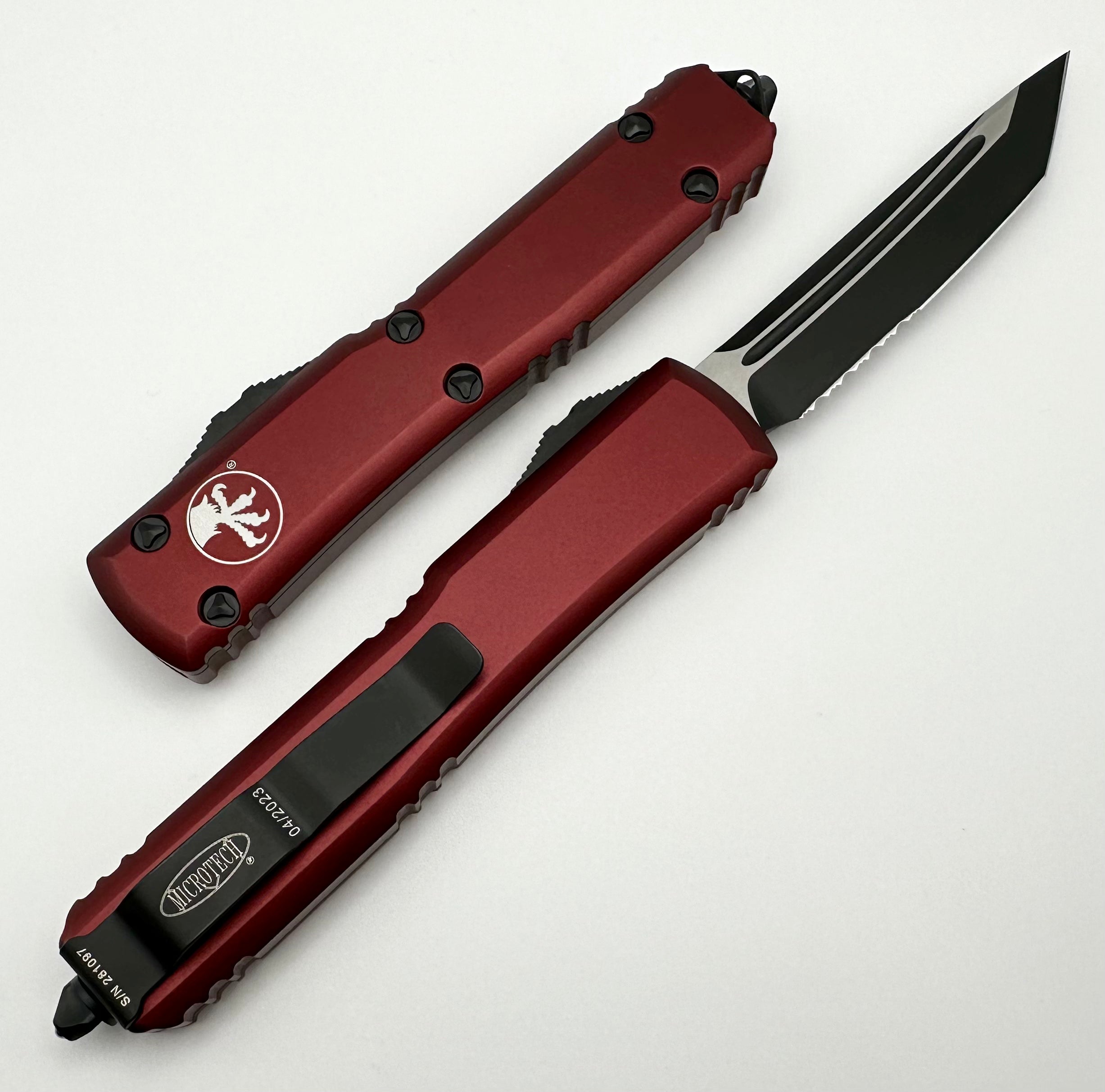 Microtech Ultratech Tanto Edge: Premium Black & Merlot Tactical Knife