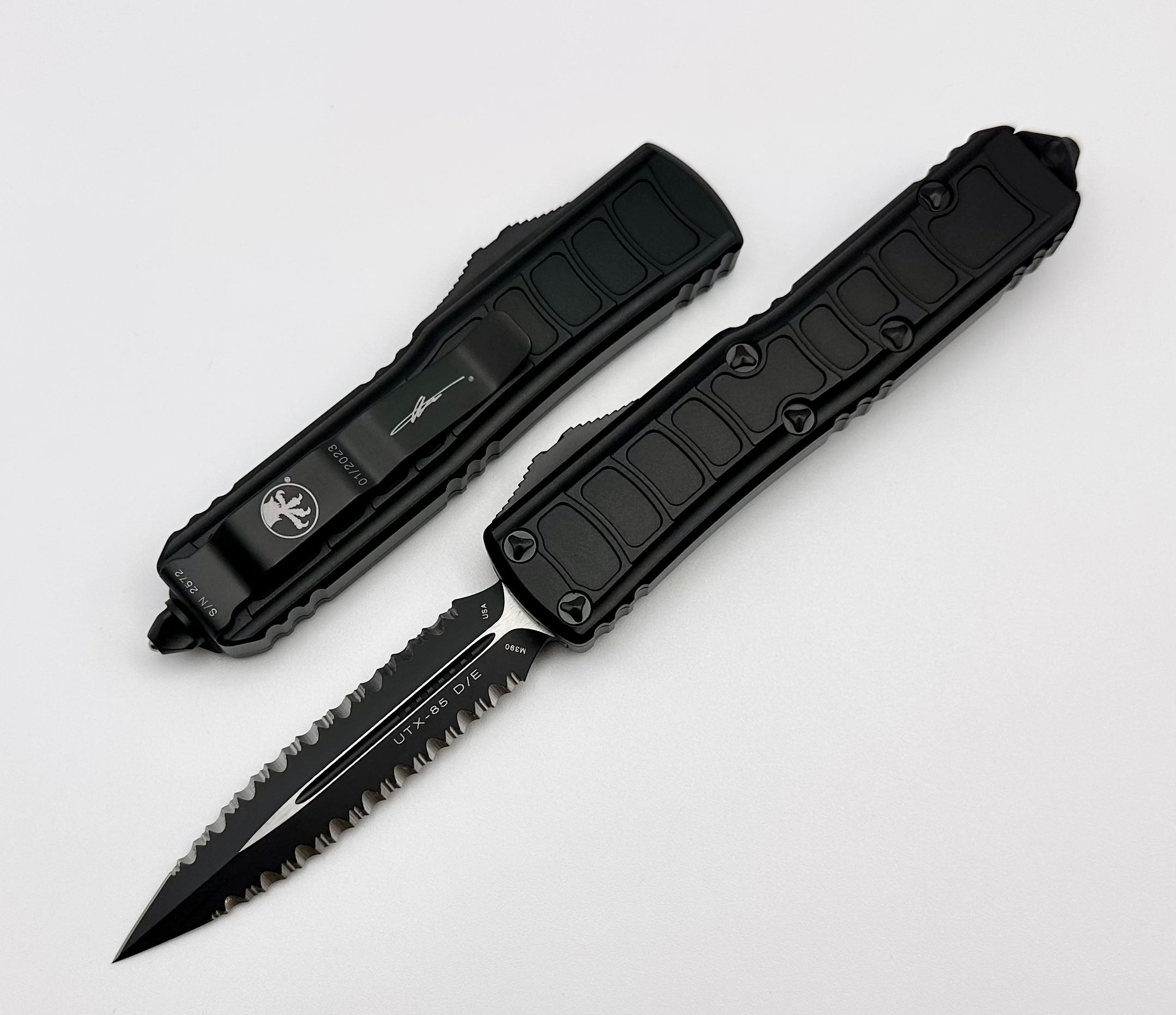 Microtech UTX-85 Signature Series Tactical Knife - Premium Double Edge Design