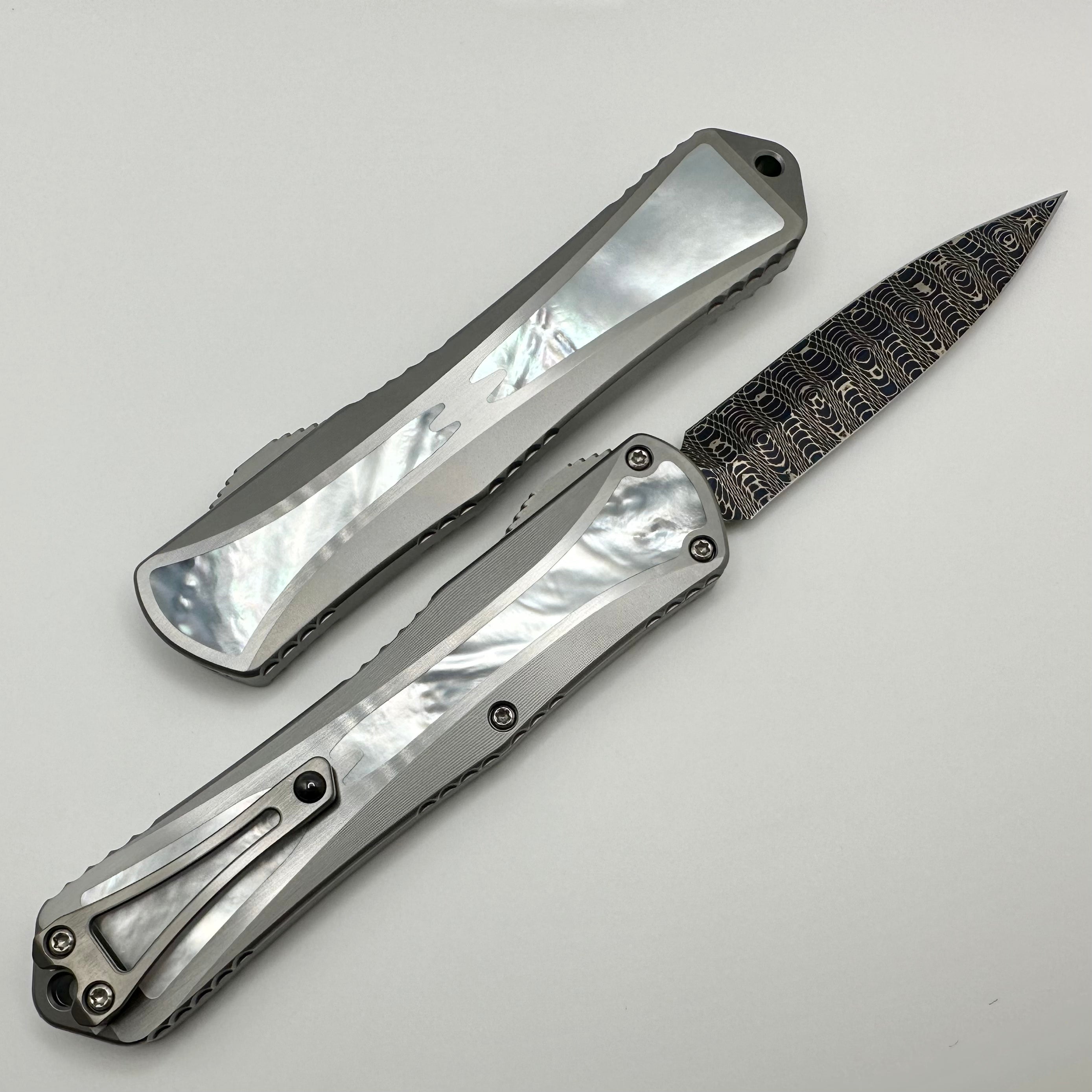 Premium Heretic Knives Manticore X: Vegas Forge Damascus Blade with Mother of Pearl Inlays