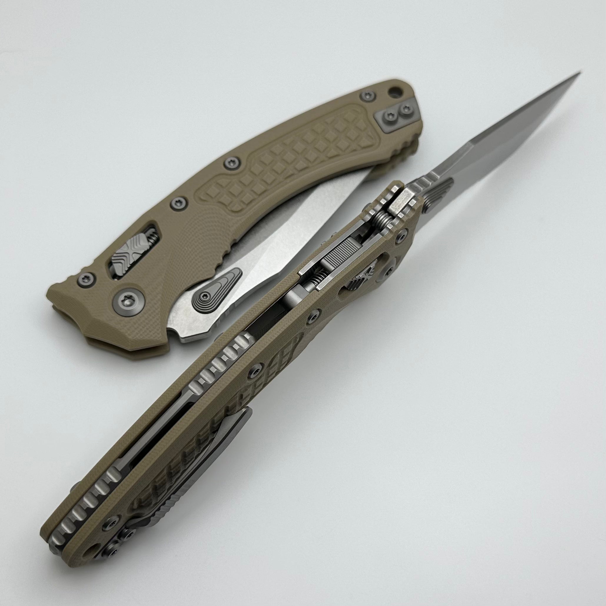 Premium Microtech Amphibian RAM LOK Tactical Knife - Frag G-10 Handle & M390MK Blade