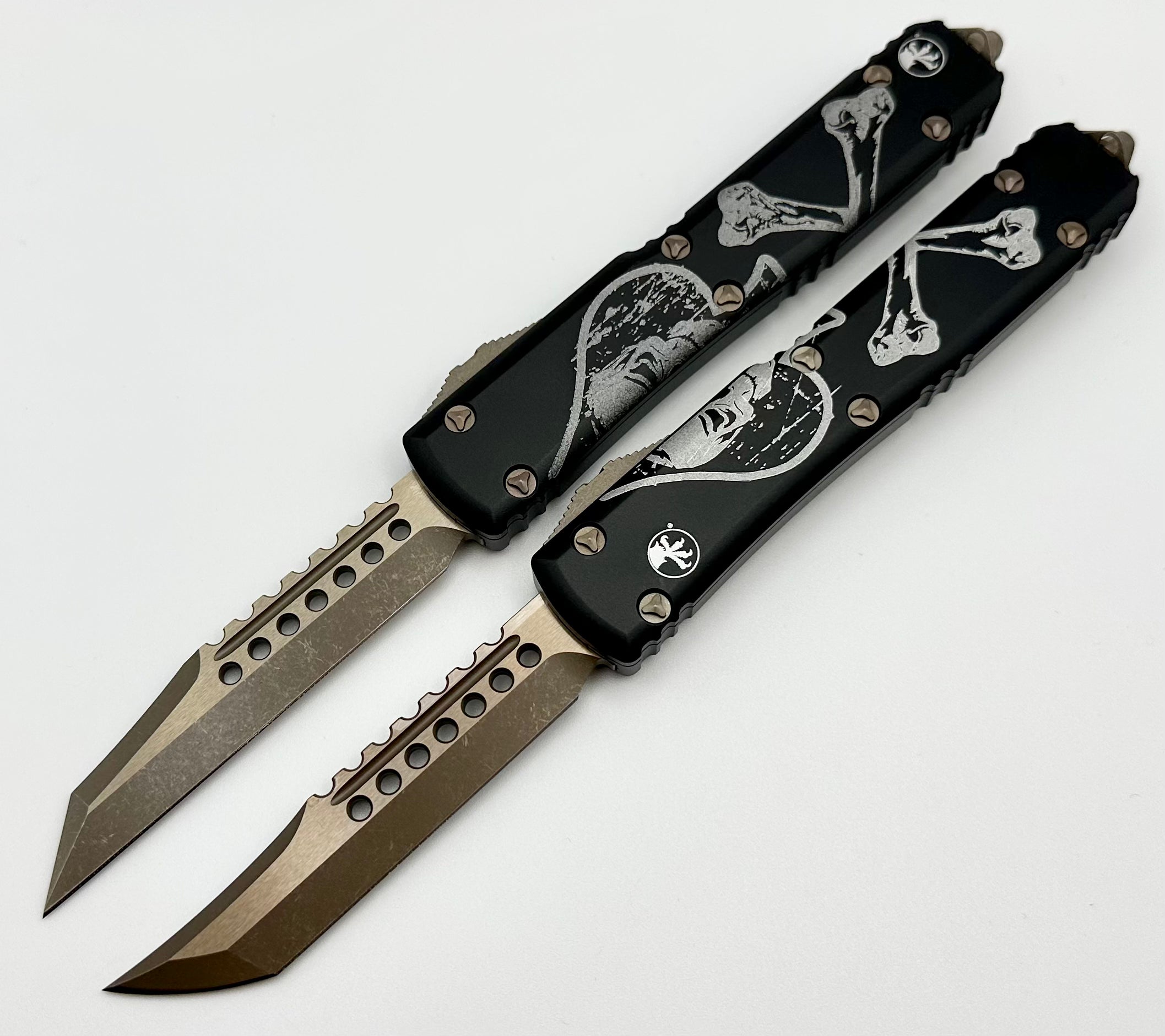 Microtech Ultratech Premium Signature Series: Death Card Hellhound & Warhound Set (Bronze Apocalyptic Finish)