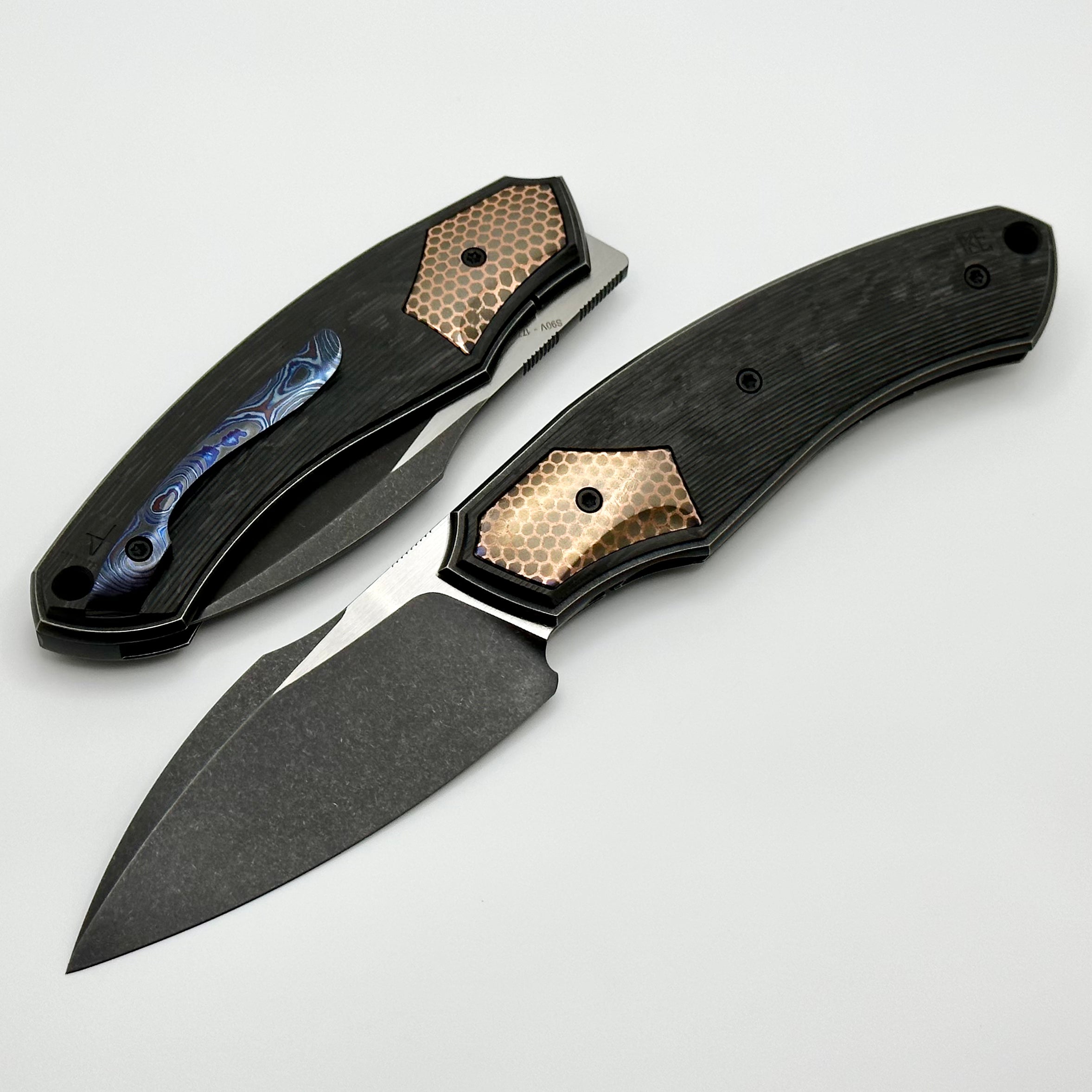 Premium Custom Knife Factory Davless: Carbon Fiber & Superconductor Edition with Two-Tone Blackwash S90V Blade