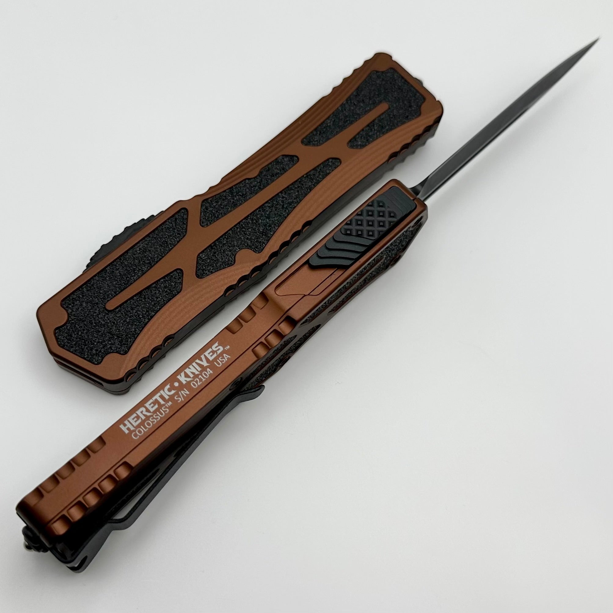 Ultimate Heretic Knives Colossus: Premium DLC Magnacut Blade & Root Beer Handle