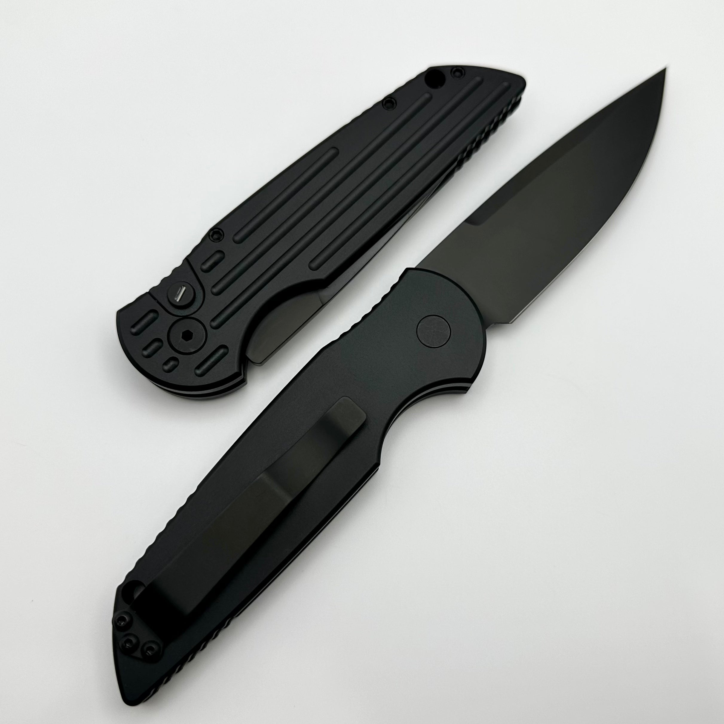 Pro-Tech TR-3 SWAT Operator: Premium Tactical Knife with Tritium Inlay
