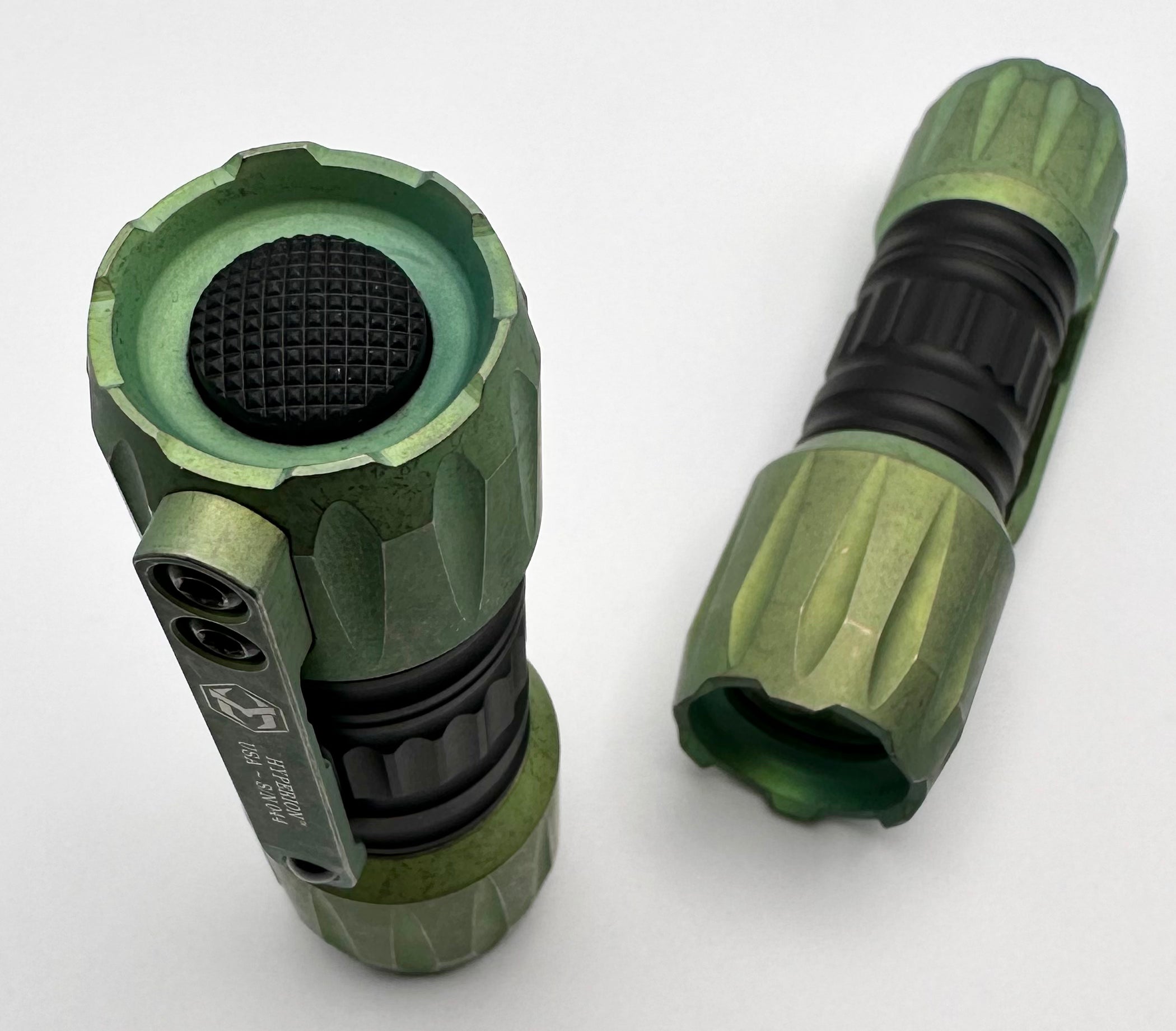 Ultimate Heretic Knives Hyperion Flashlight - Antique Green Titanium & Black Aluminum Design