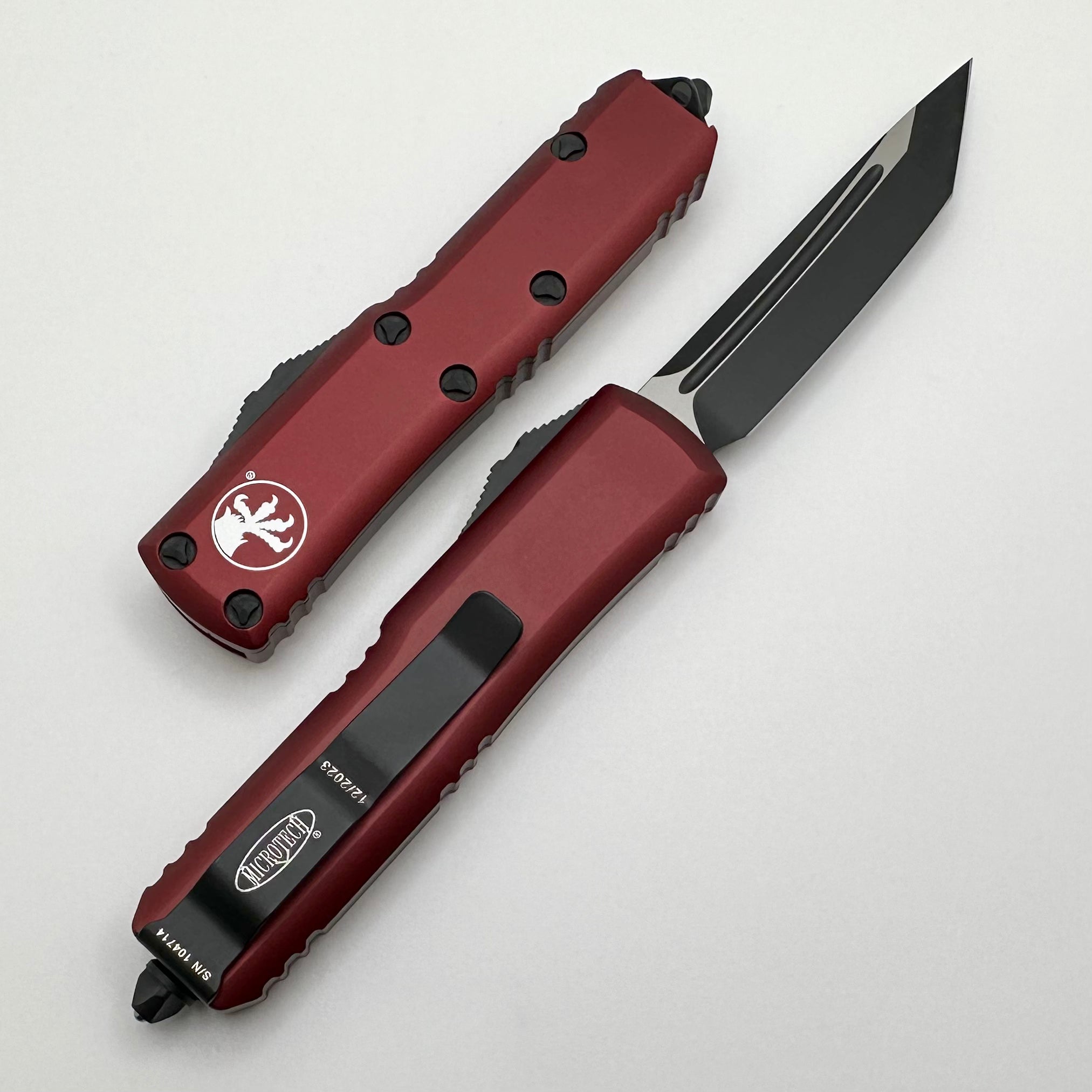 Microtech UTX-85 Tanto EDC Knife - Black & Merlot Edition