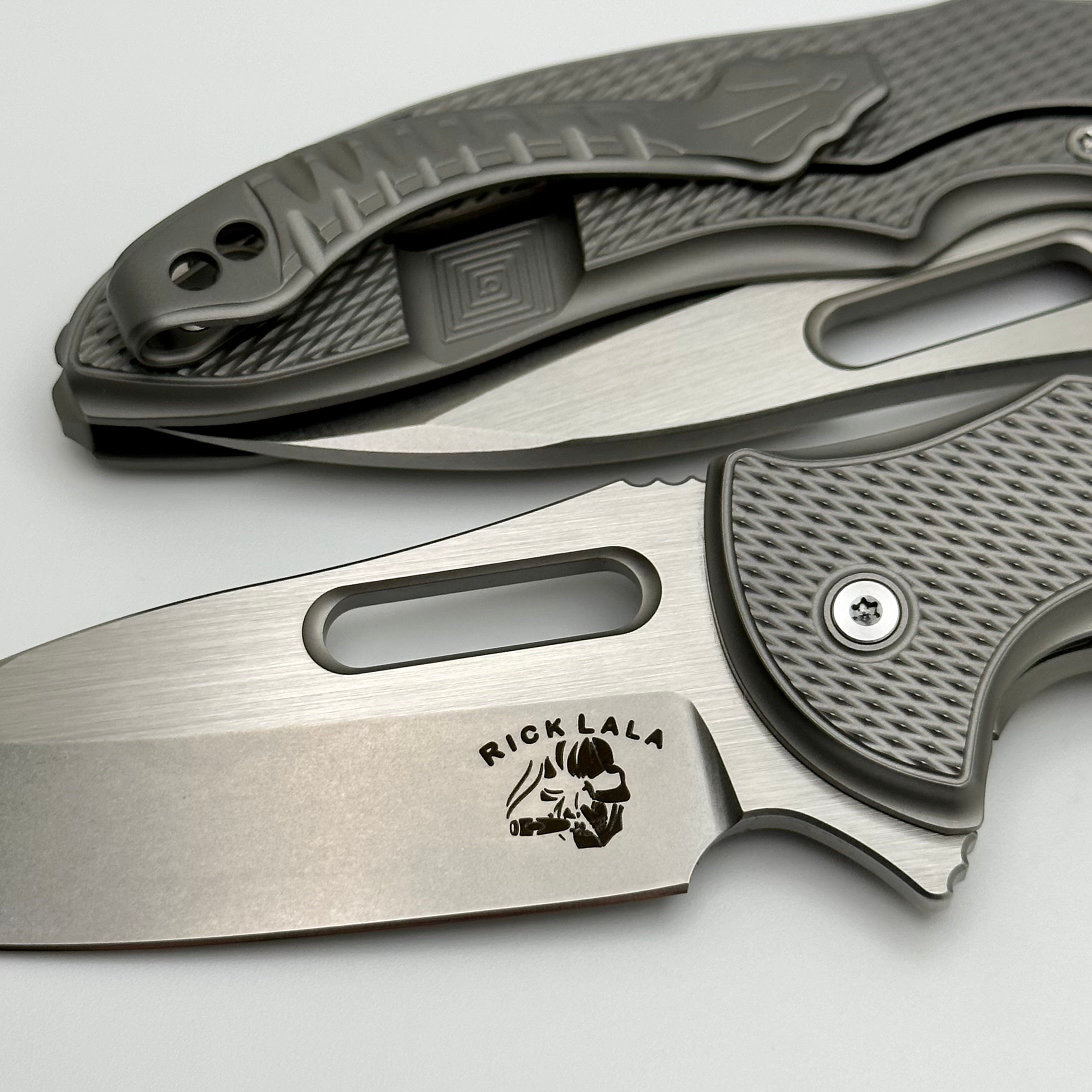 Mechforce Knives Sentry Rick Lala Collab - Premium Diamond Plate Titanium & M390 Blade
