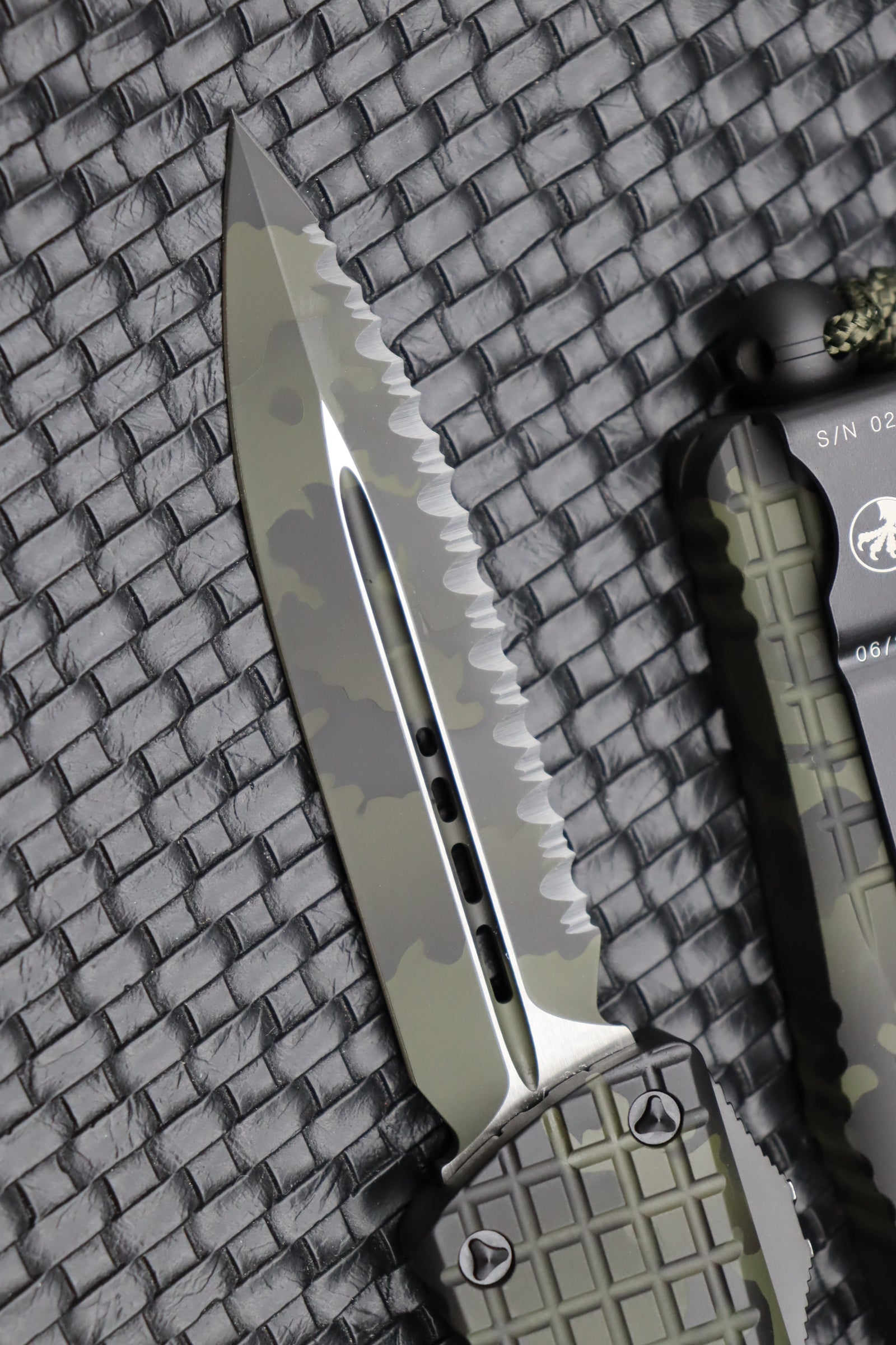 Microtech Combat Troodon OD Green Frag Camo - Premium Tactical OTF Knife with Double Edge Full Serration