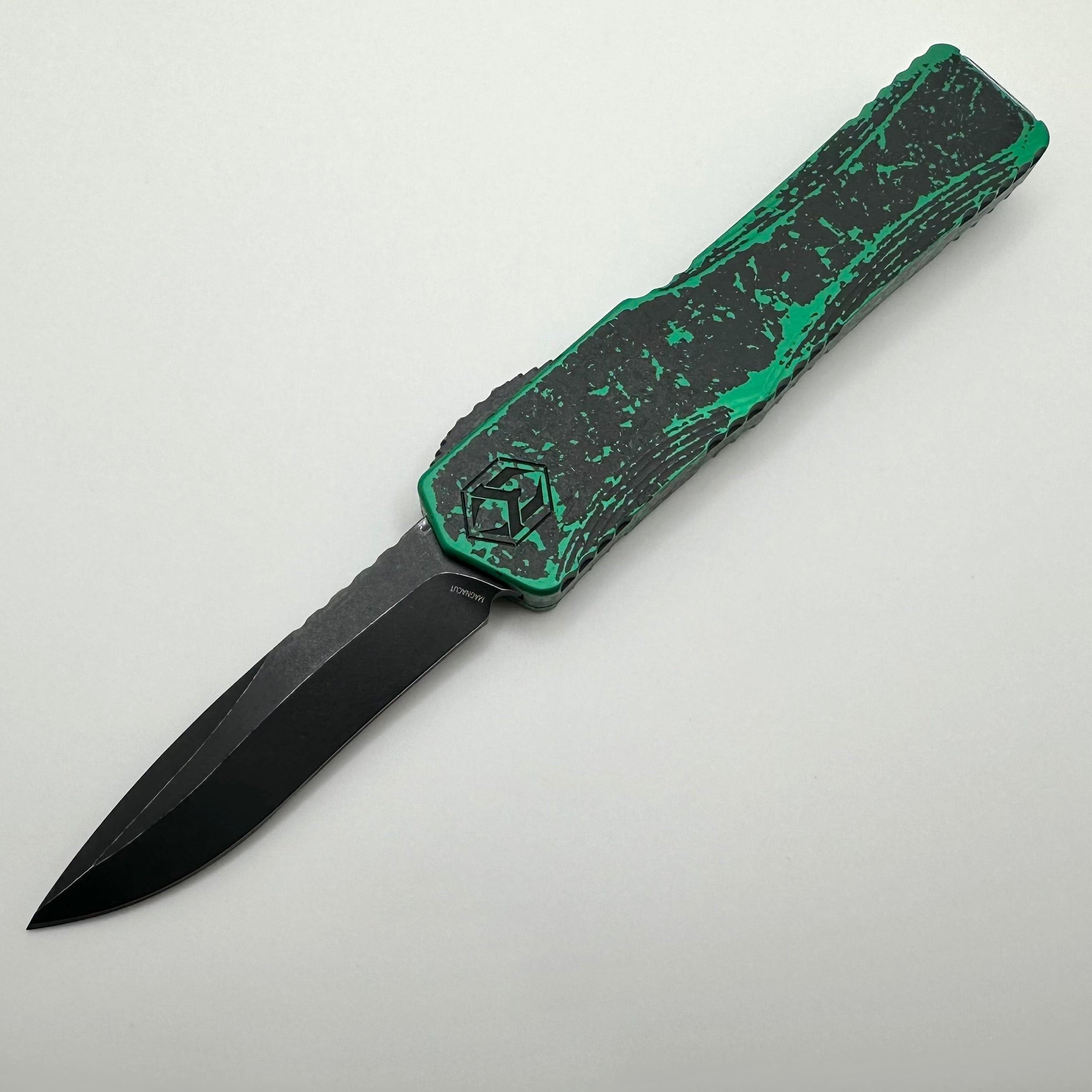 Heretic Knives Colossus USN 2023 Limited Edition - Premium Green & Battleworn Magnacut Blade