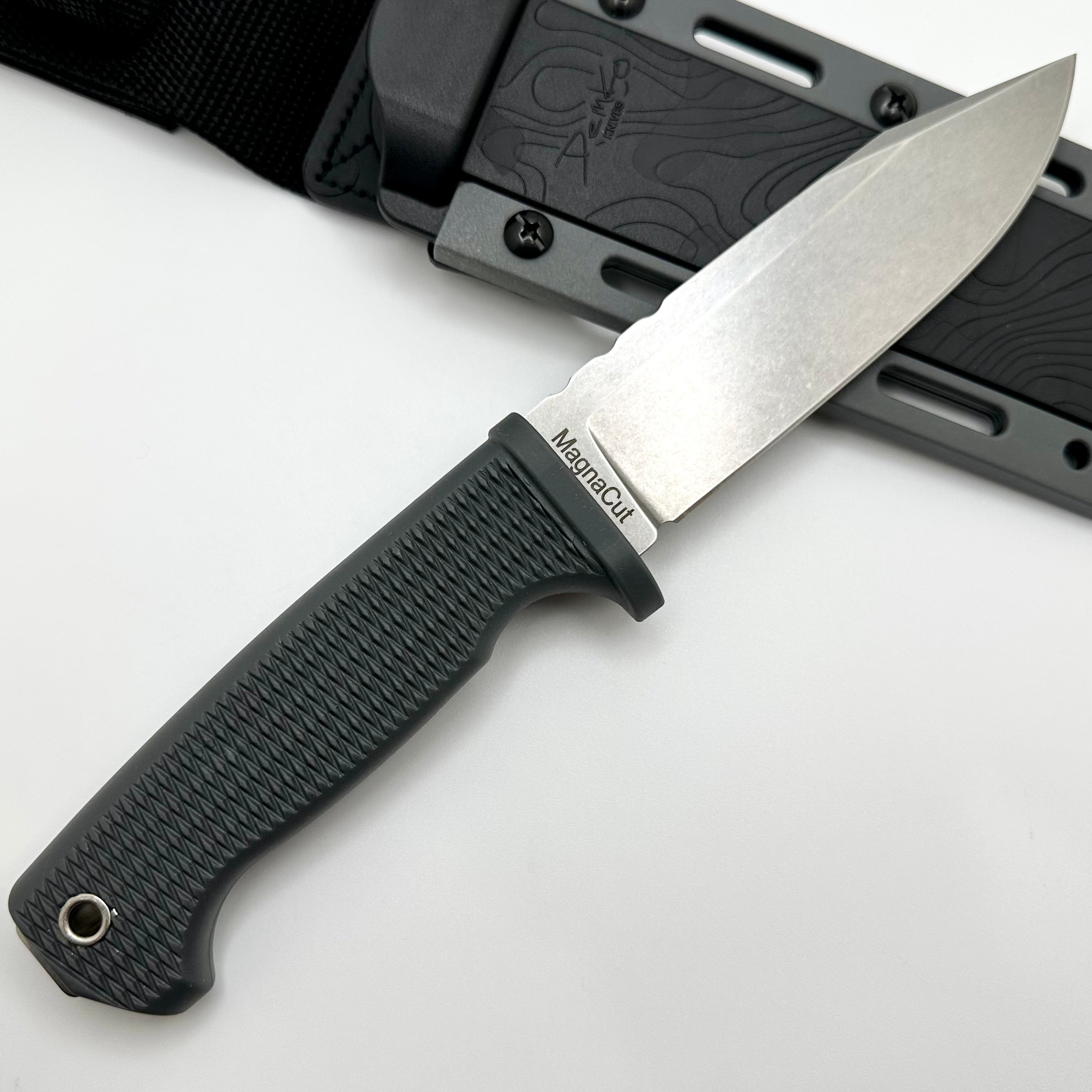 Premium Demko FreeReign Clip Point Knife - MagnaCut Steel & Ergonomic Rubberized Handle