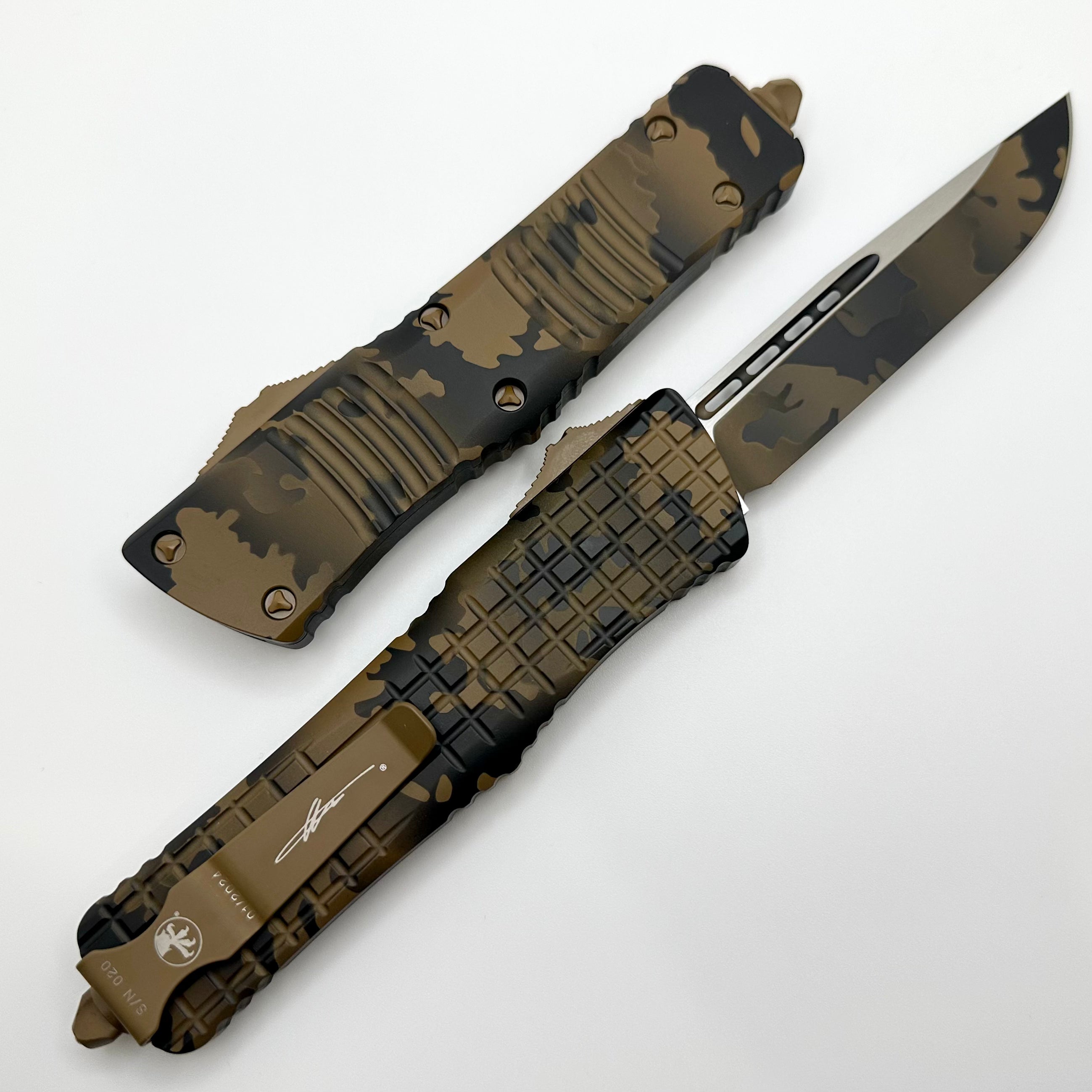 Microtech Combat Troodon Coyote Camo Signature Series - Ultimate Tactical OTF Knife