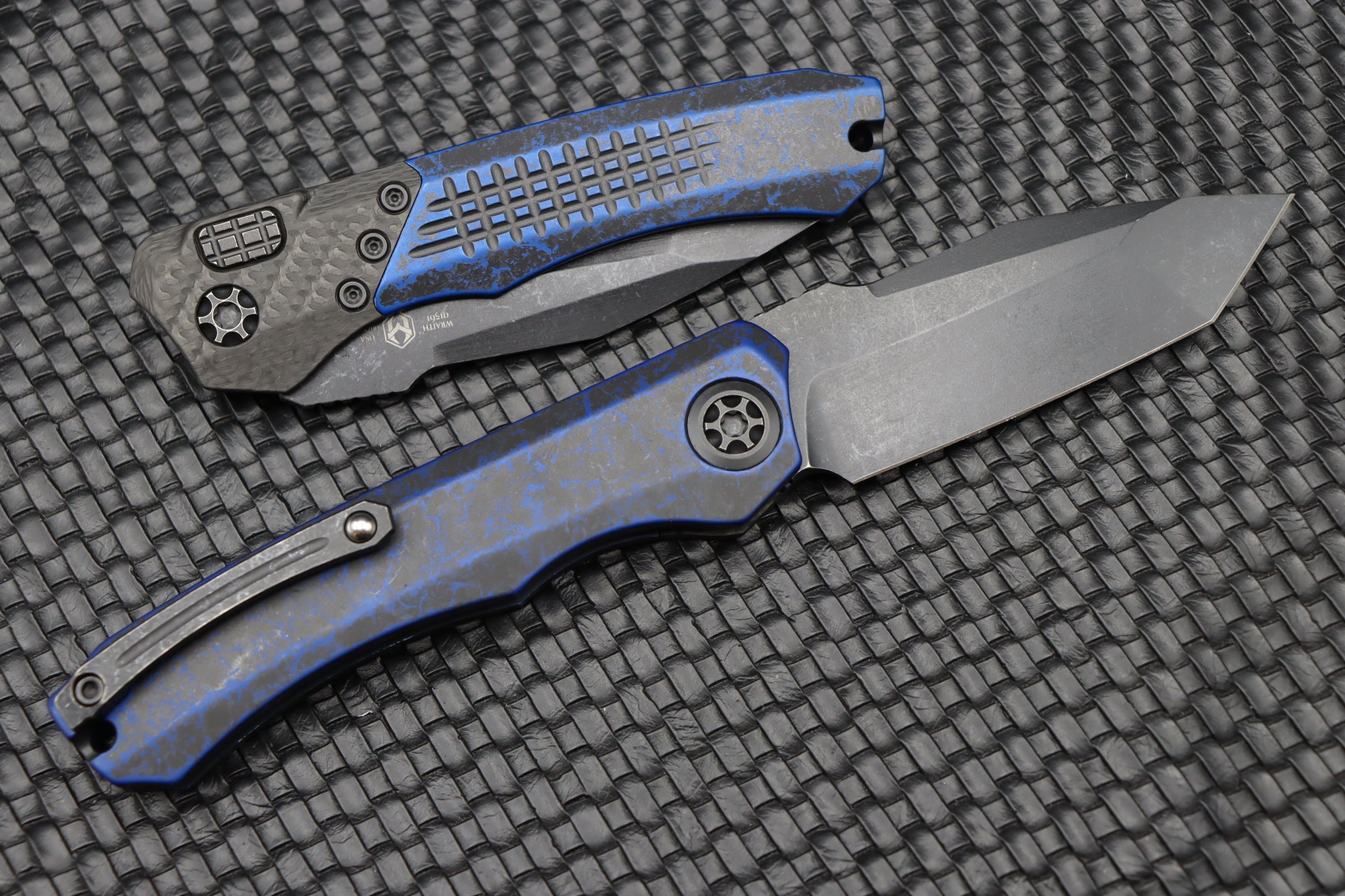 Premium Heretic Knives Wraith Auto Tanto - Battleworn Black with Carbon Fiber & Breakthrough Blue Handle
