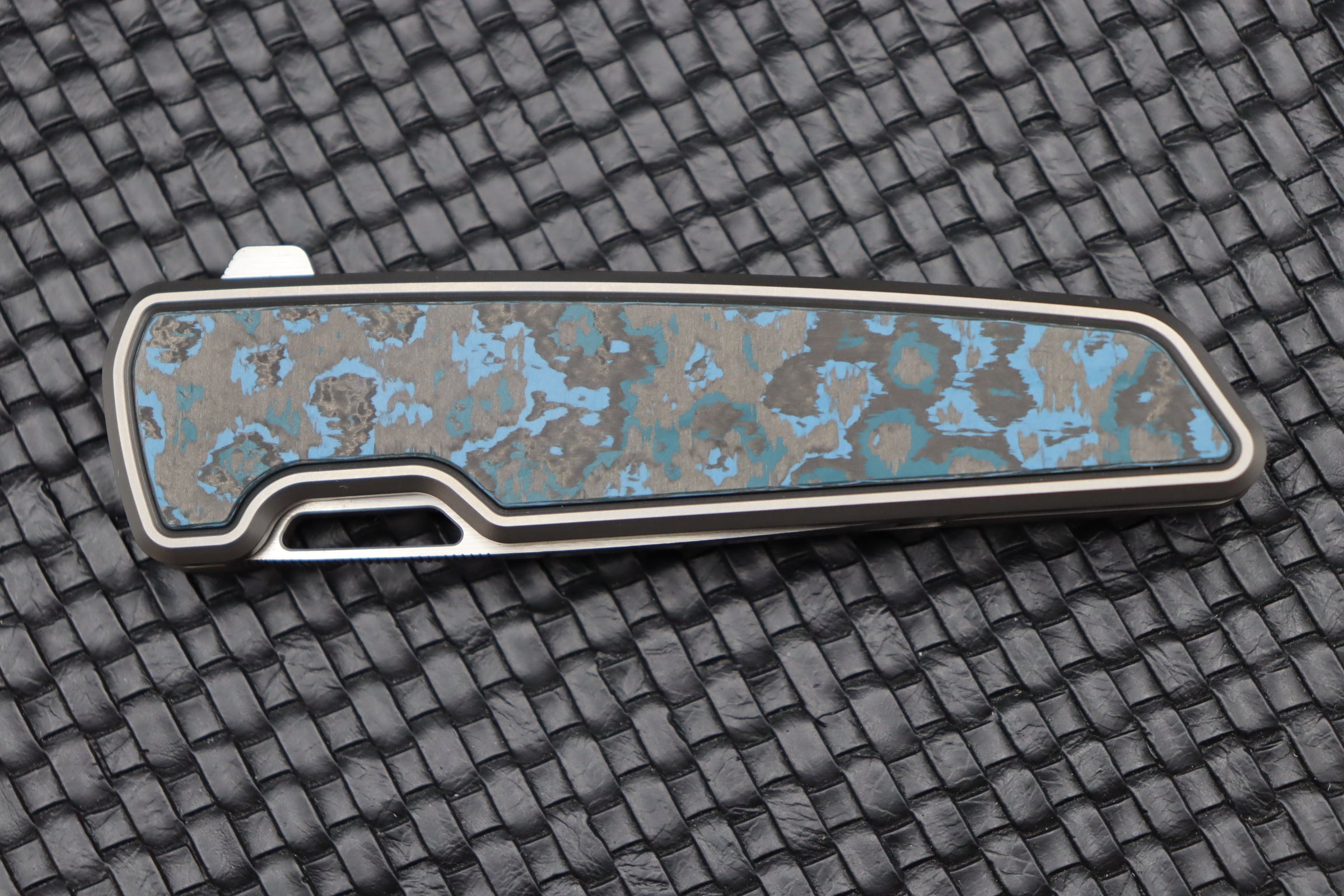 Premium Mechforce M-1 Knife: Arctic Storm Fat Carbon & M390 Steel