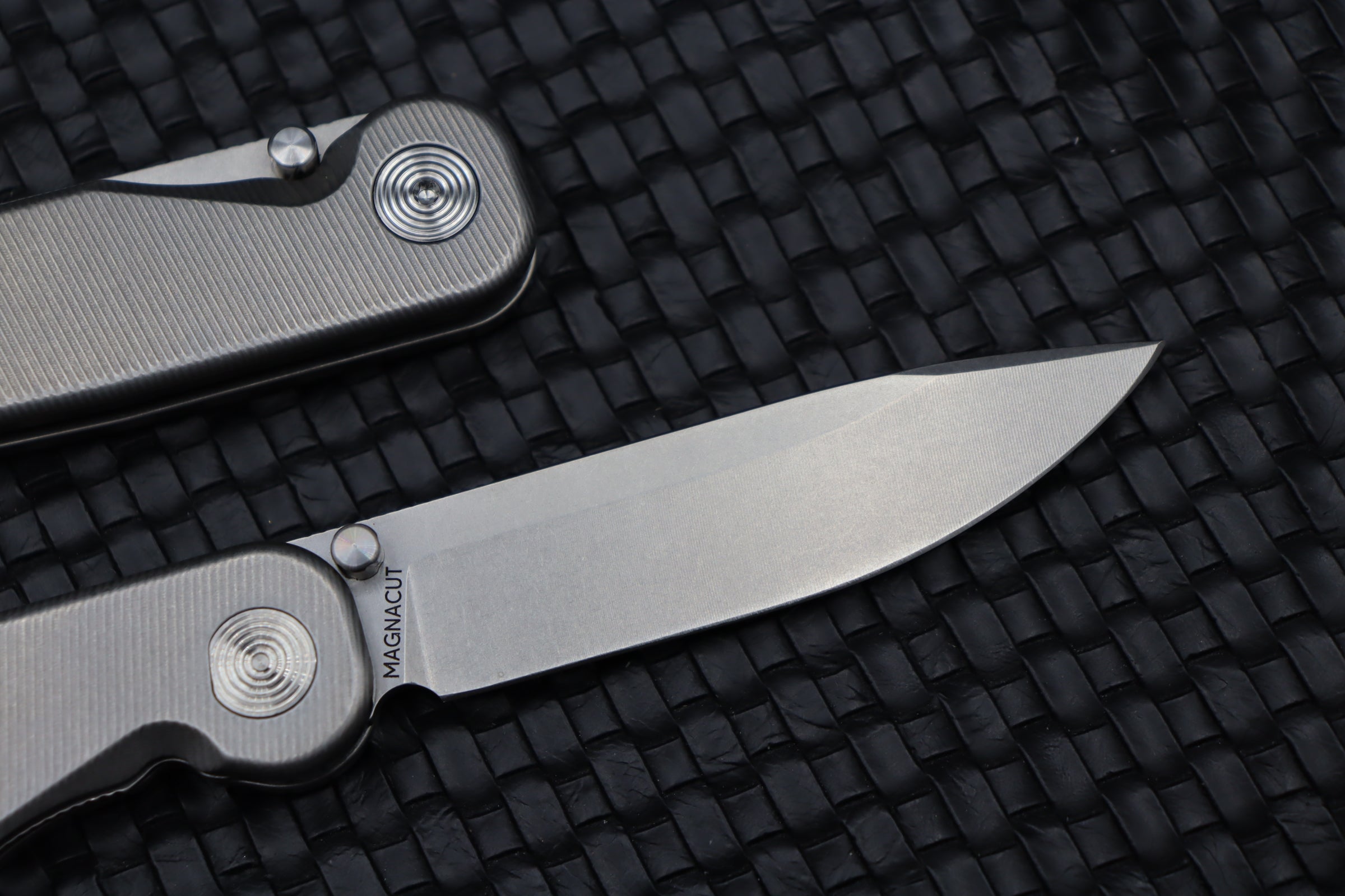 Ultimate Tactile Turn Rockwall Thumbstud Titanium & Magnacut Knife