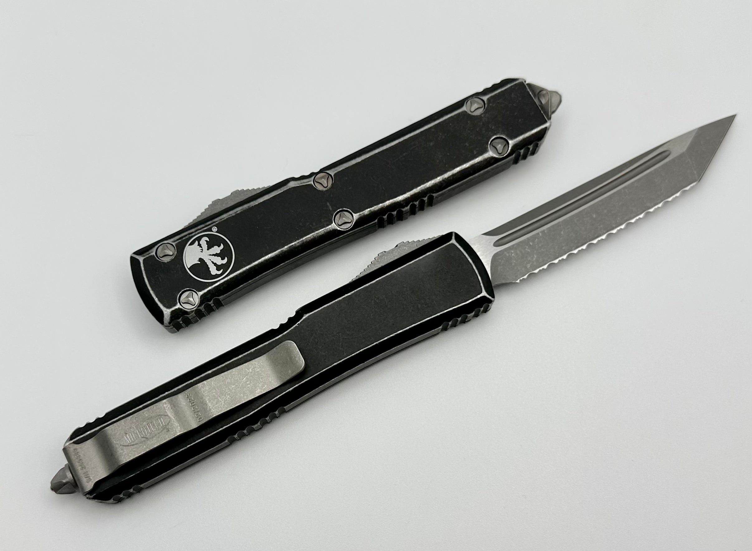 Microtech Ultratech Tanto Apocalyptic Full Serrated & Distressed Black 123-12DBK - Premium Tactical Knife