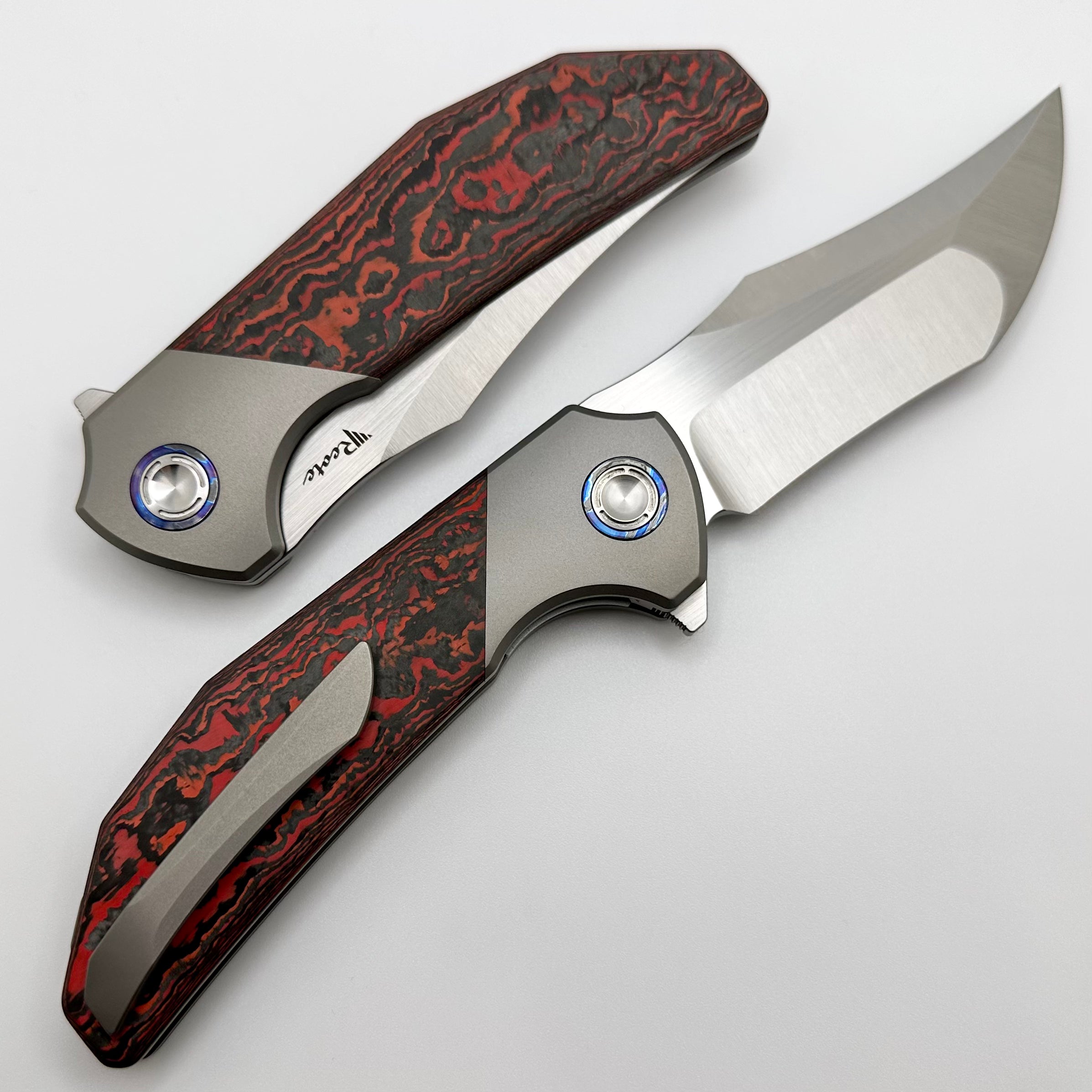 Reate Knives Tiger Lava Flow: Premium Fat Carbon & M390 Blade