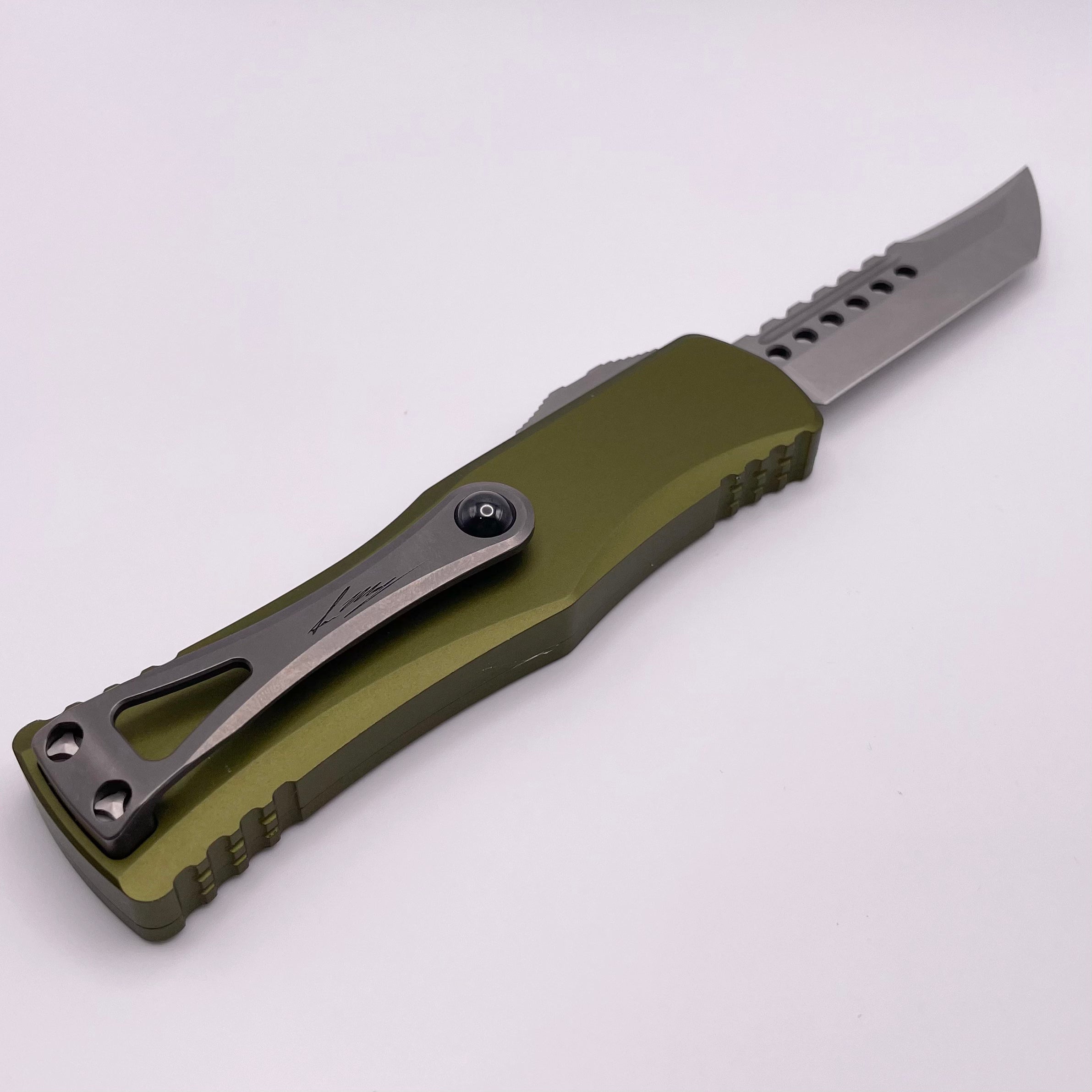 Premium Pre-Owned Microtech Hera Hellhound Signature Series - Ultimate Tactical Knife