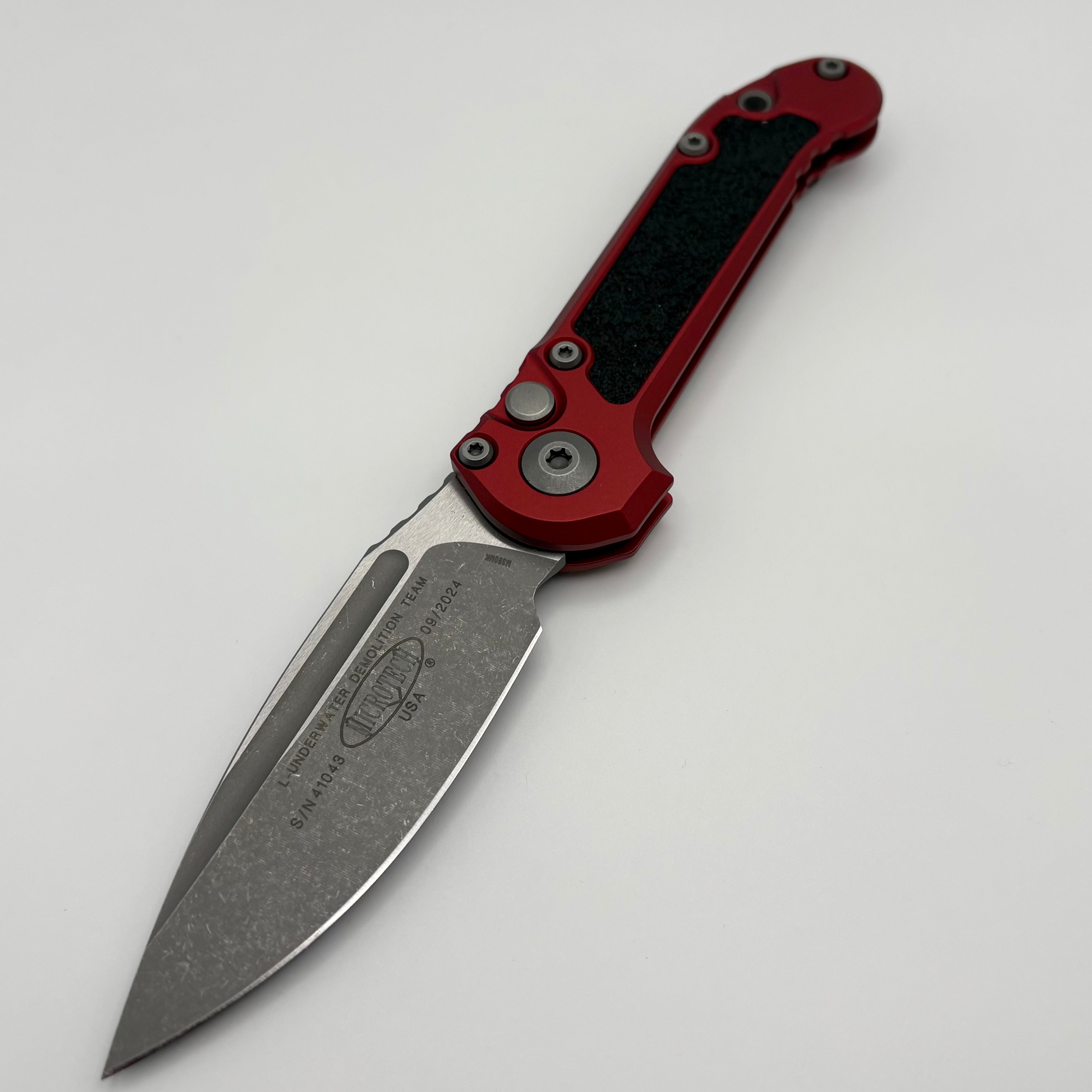 Premium Pre-Owned Microtech LUDT Gen III Apocalyptic Knife - Red Handle