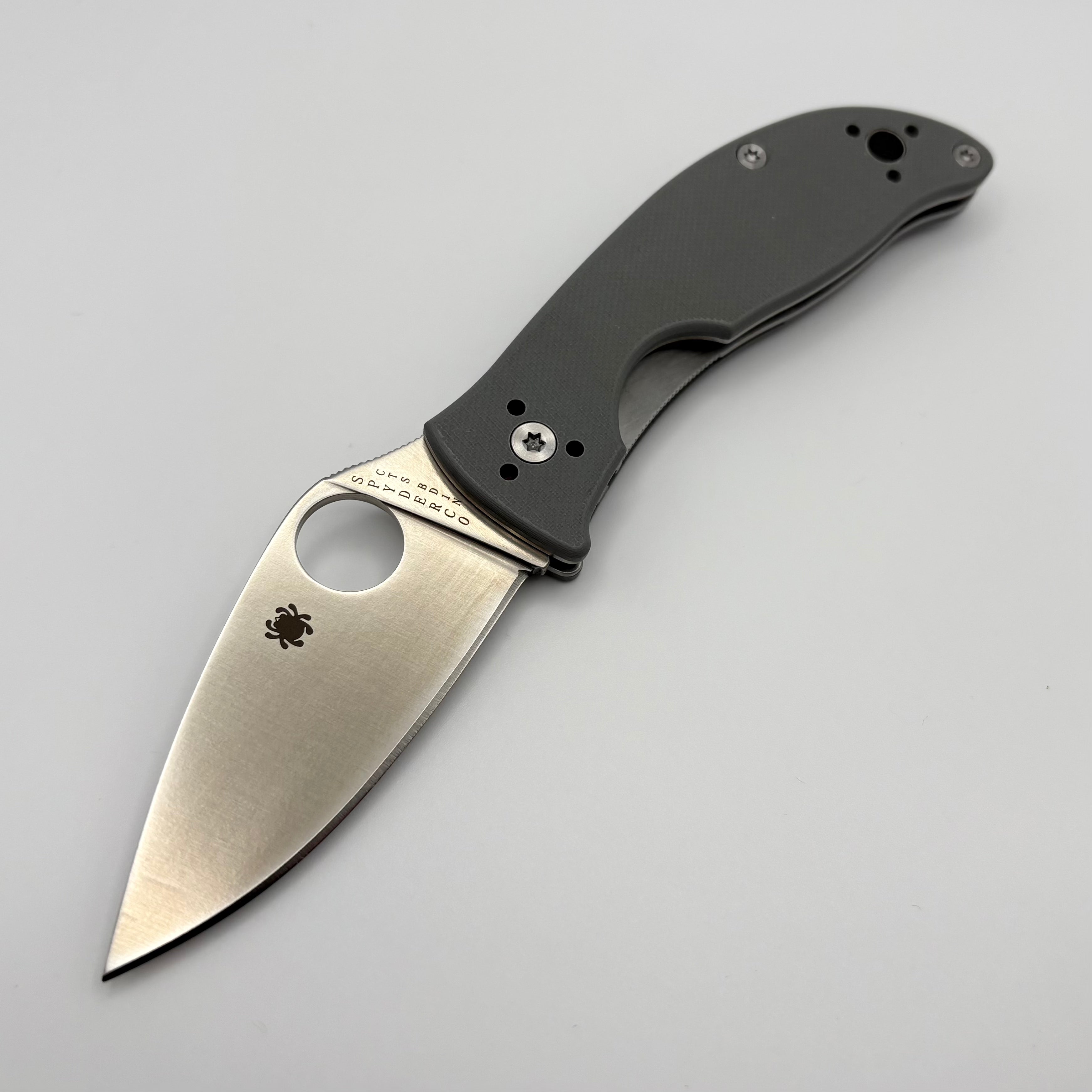 Premium Pre-Owned Spyderco Alcyone Gray G-10 & CTS BD1N Folding Knife