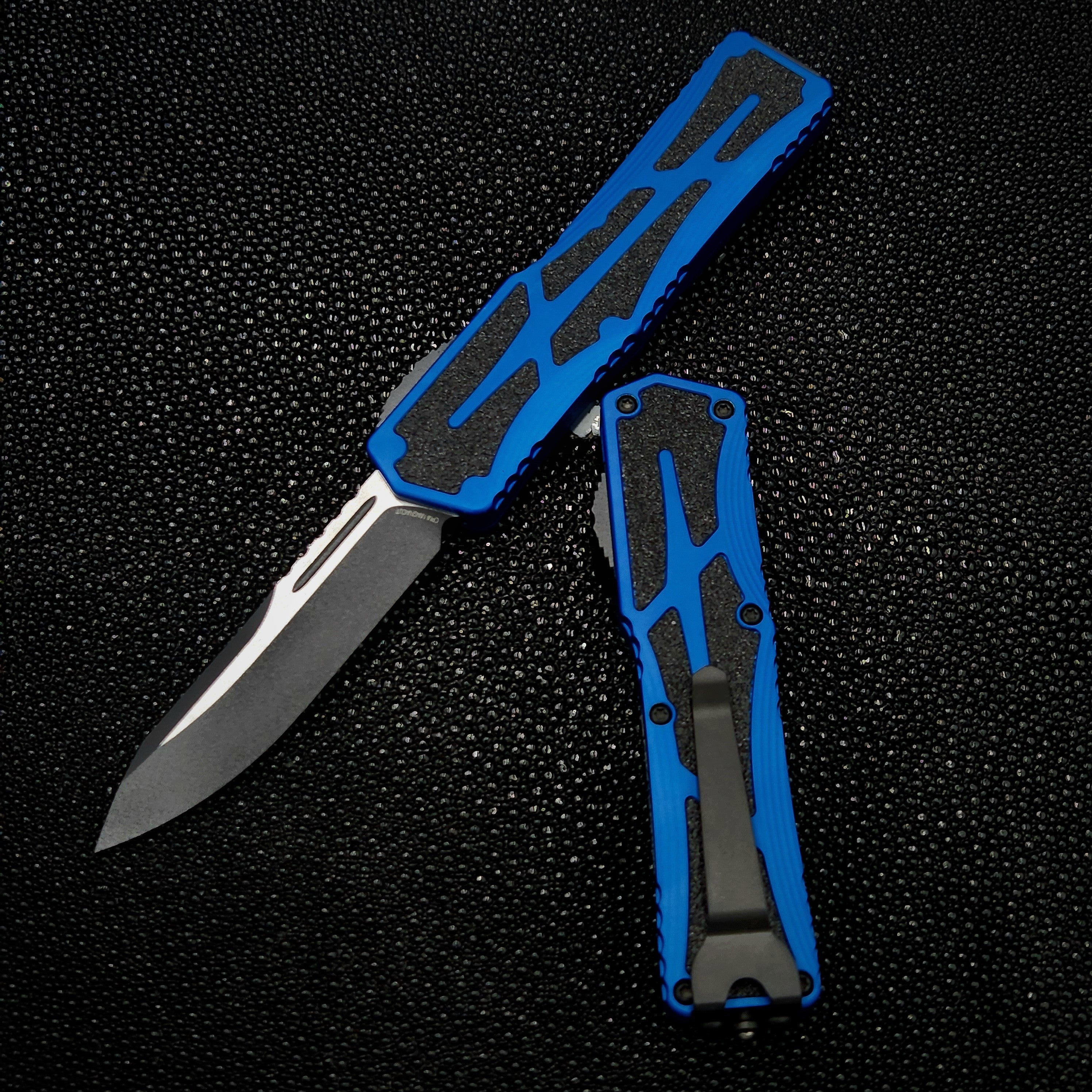 Heretic Knives Colossus Ultimate Two-Tone Black Magnacut Blade & Blue Aluminum Handle - H039-10A-BLU