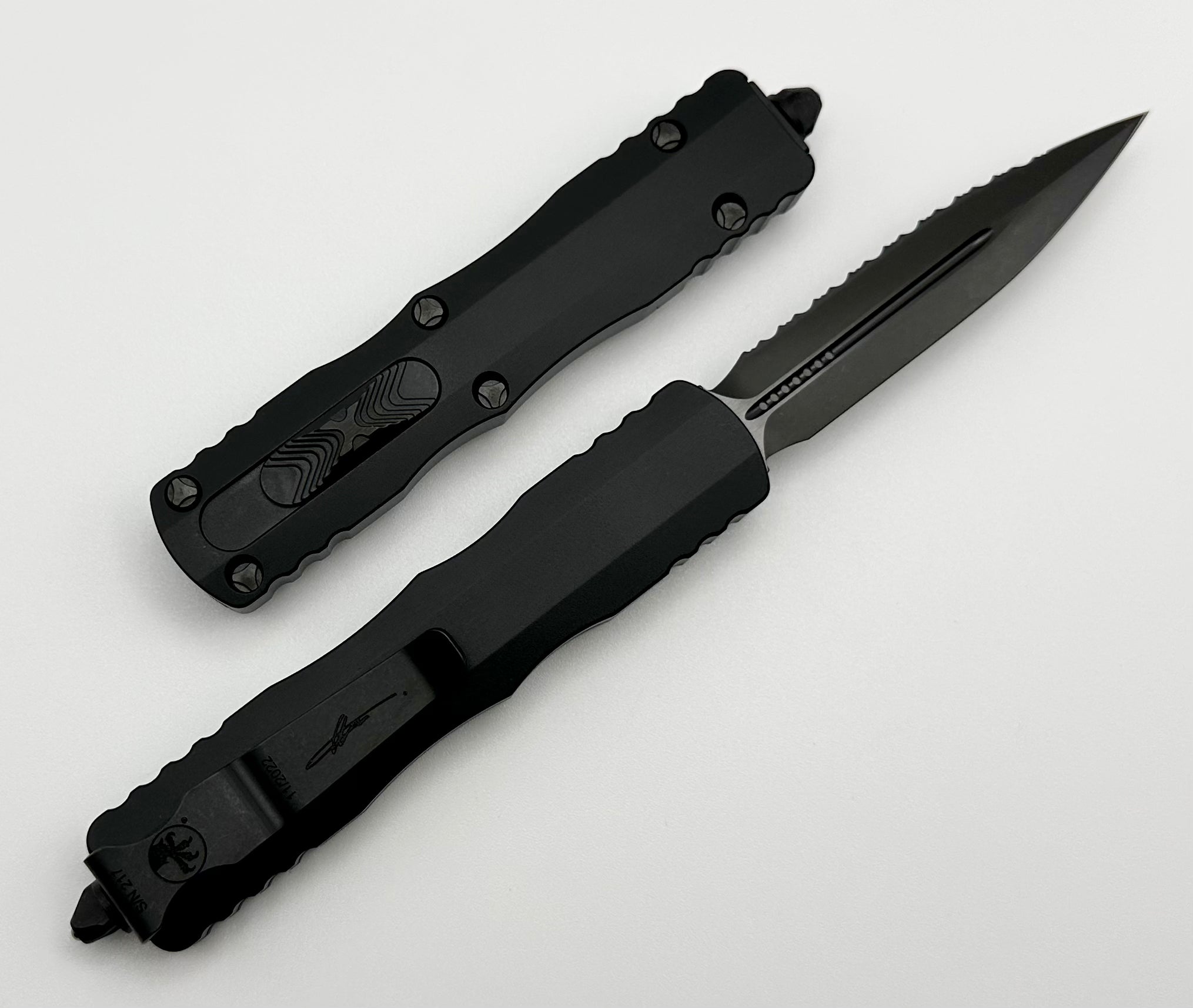 Microtech Dirac Shadow DLC Ultimate Double Edge Serrated Knife