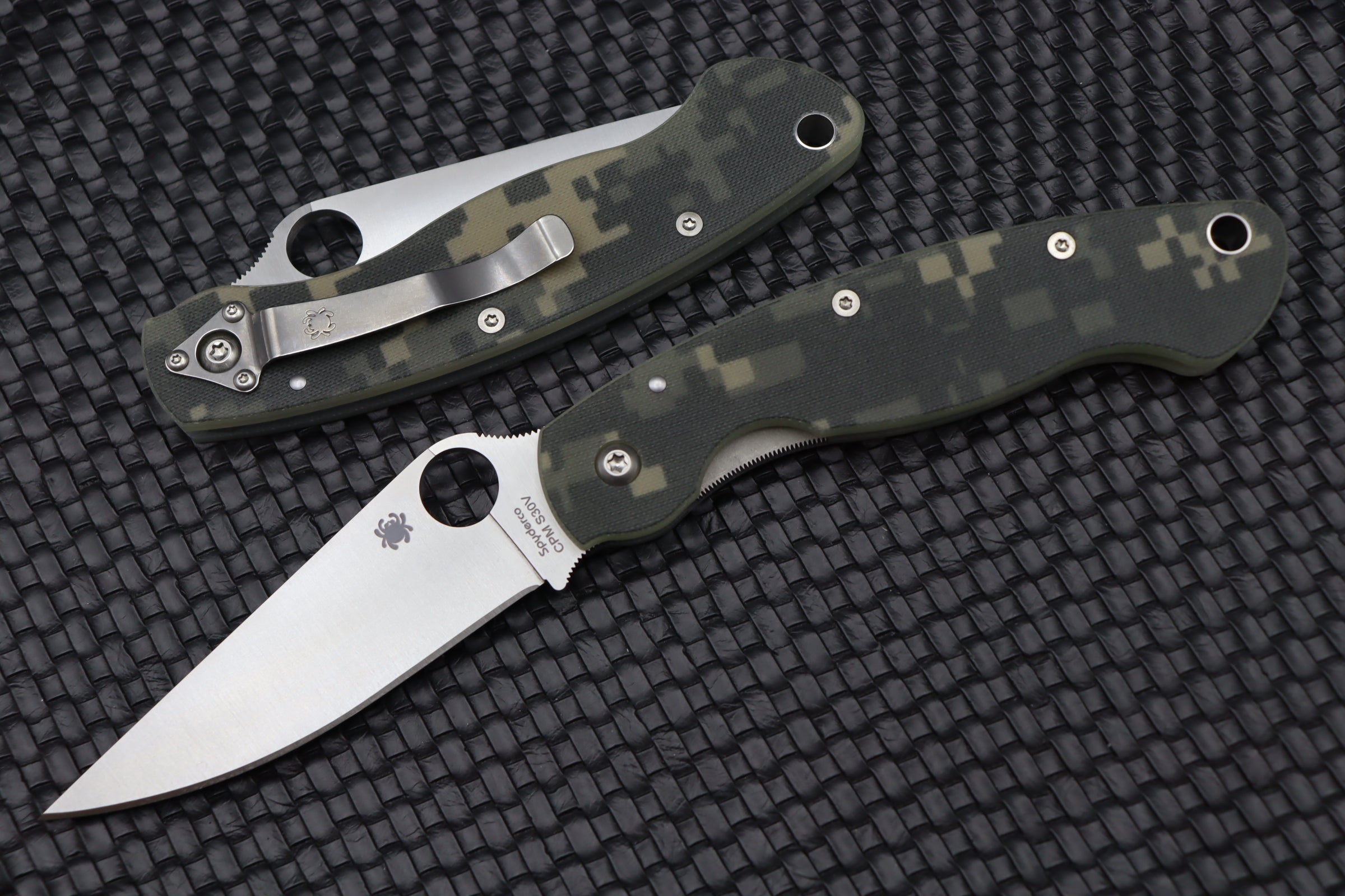 Spyderco Military Camo G-10 Folding Knife | Premium CPM-S30V Blade