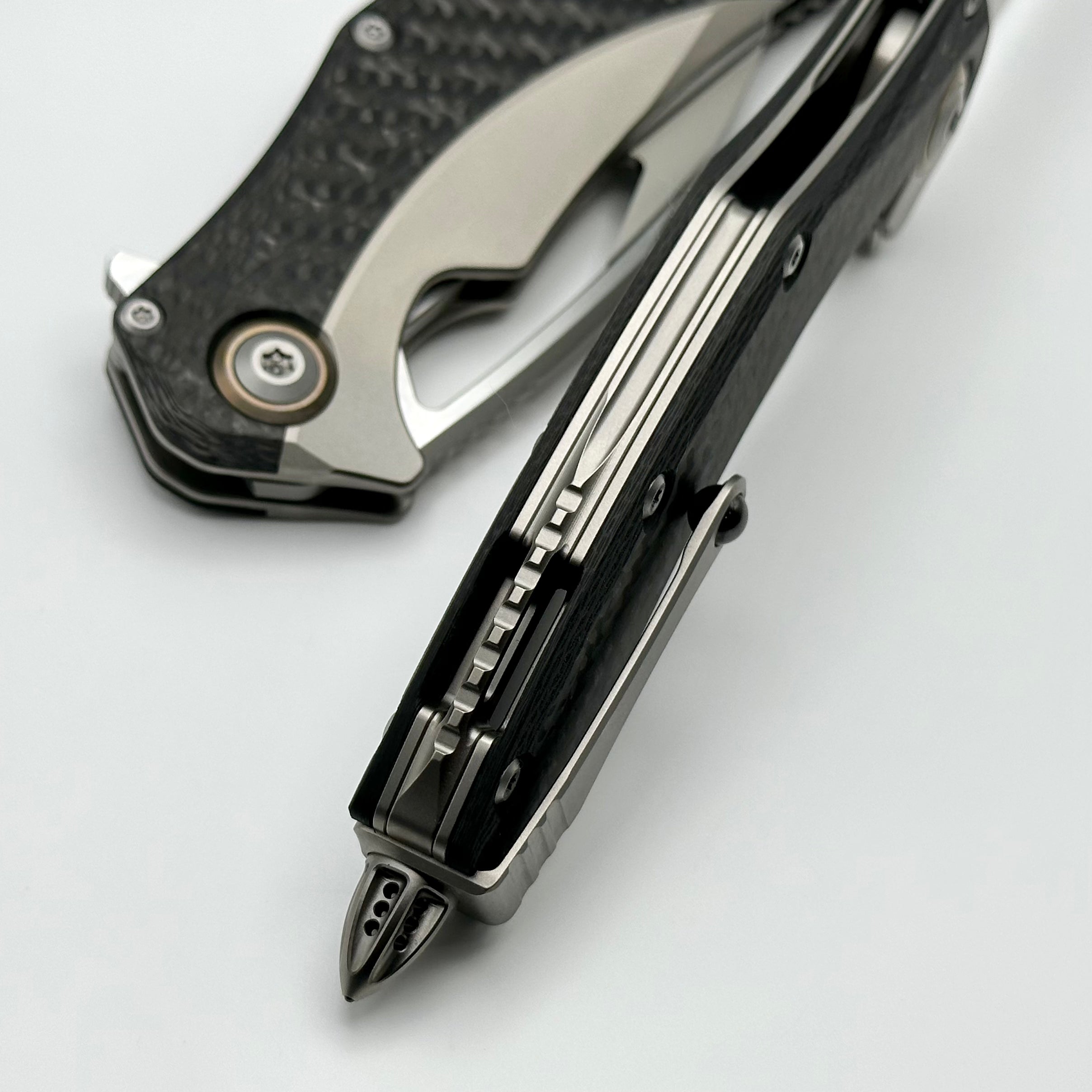 Microtech Matrix Titanium Elite: Carbon Fiber Scales & Bronze Ti Pivot Collars | Full Serrated M390 Blade