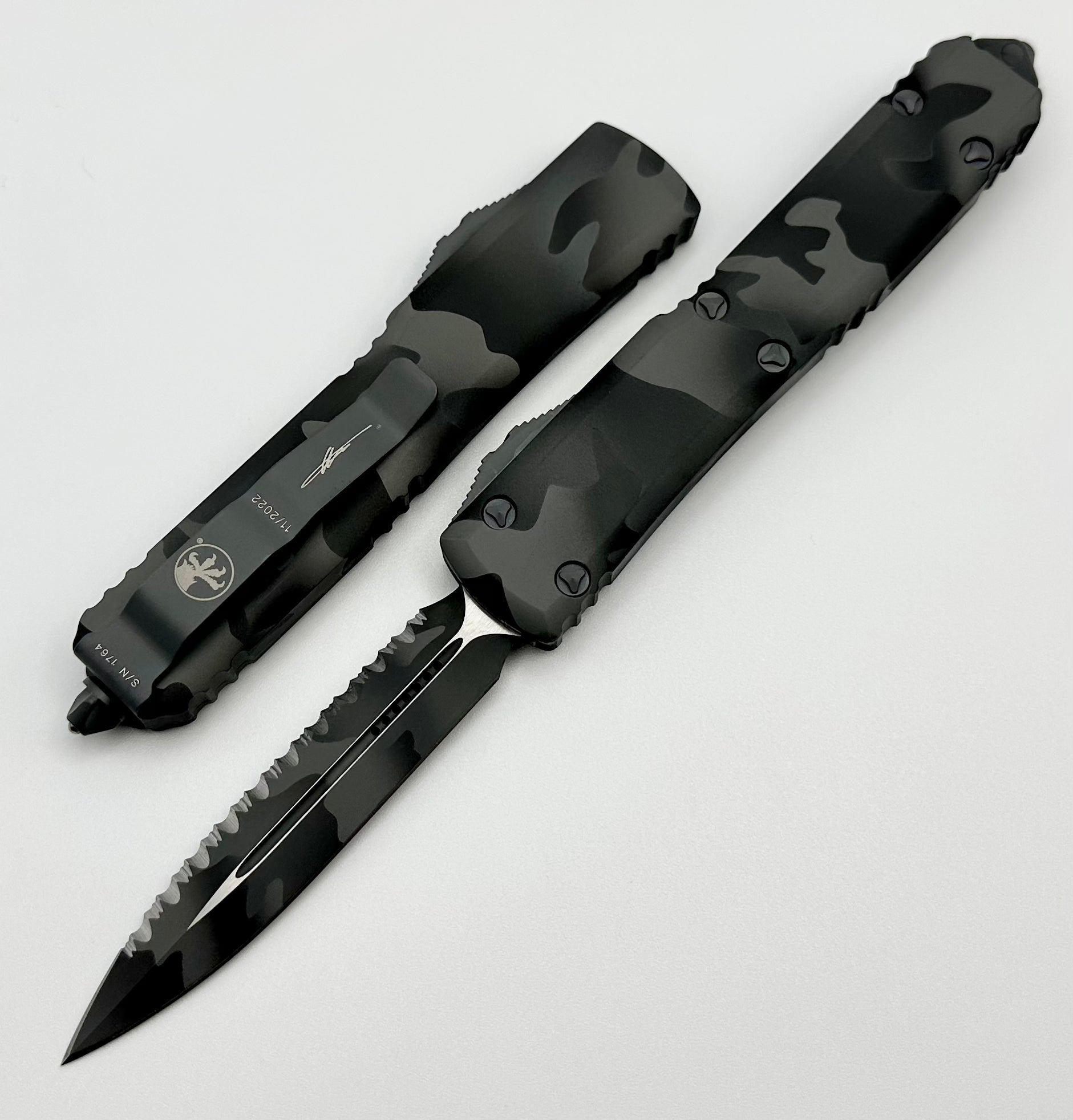 Microtech Ultratech Ultimate Double Edge Serrated Tactical Knife - Urban Camo