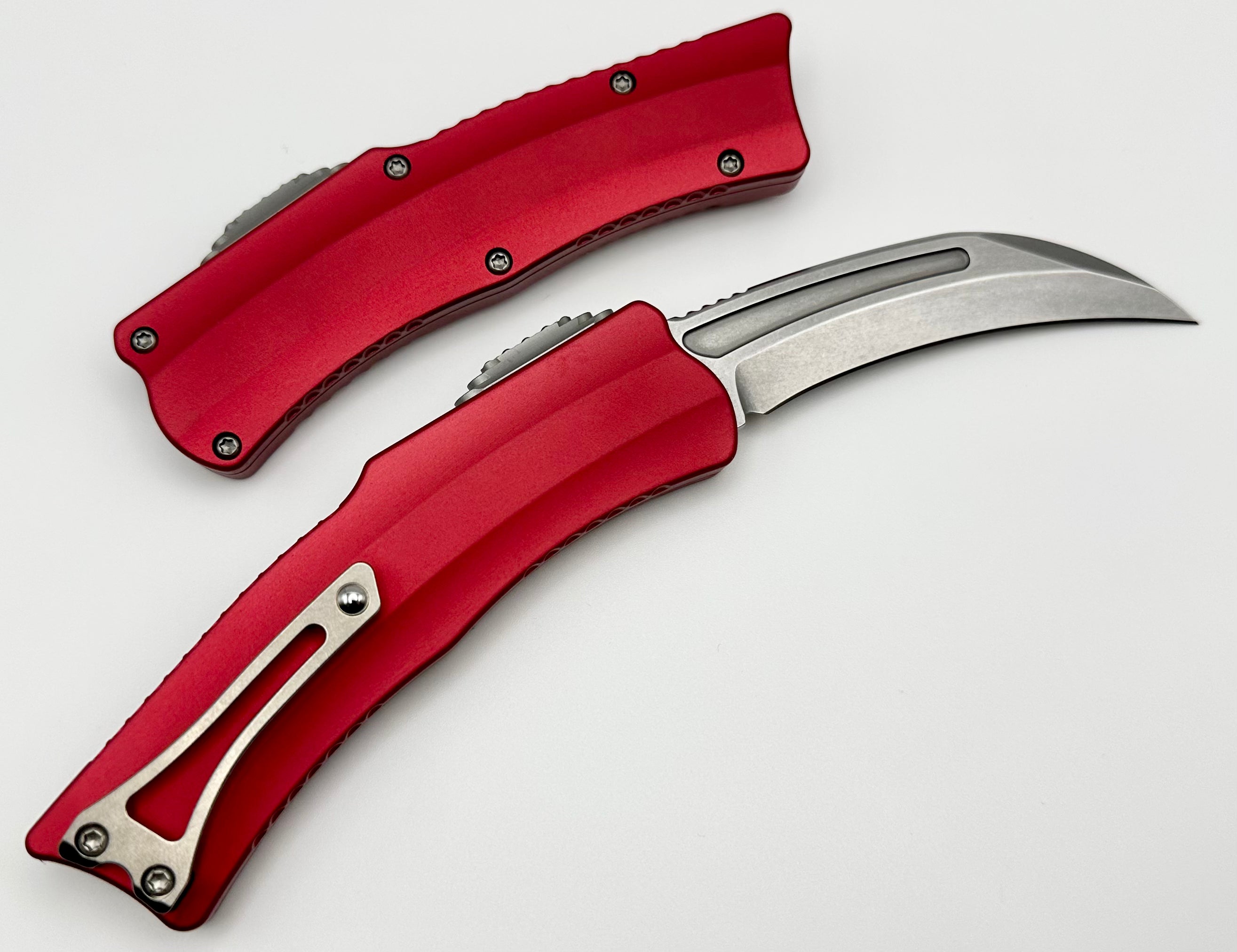 Heretic ROC Stonewash Magnacut Folding Knife - Premium Red Handle (H060-2A-RED)