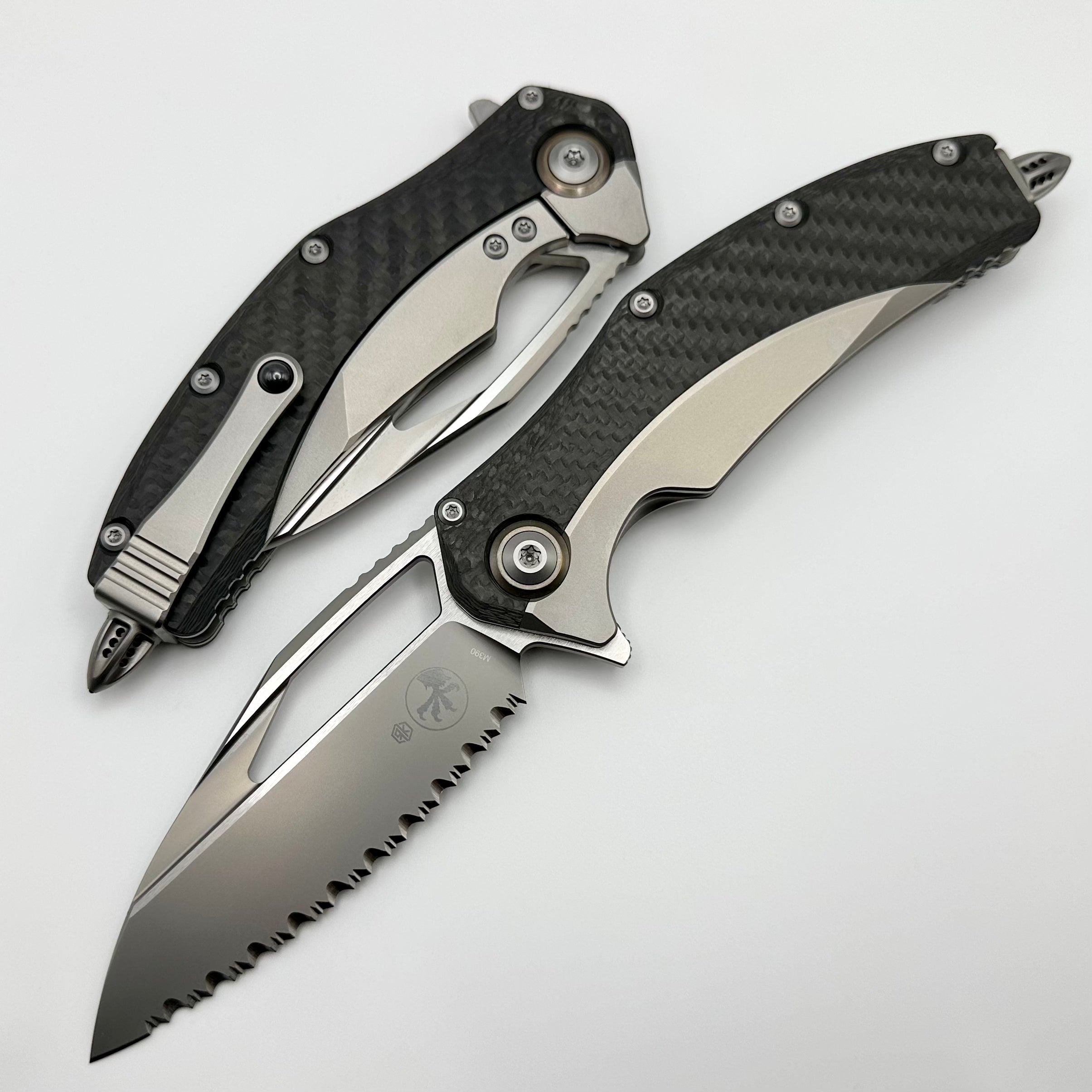 Microtech Matrix Titanium Elite: Carbon Fiber Scales & Bronze Ti Pivot Collars | Full Serrated M390 Blade