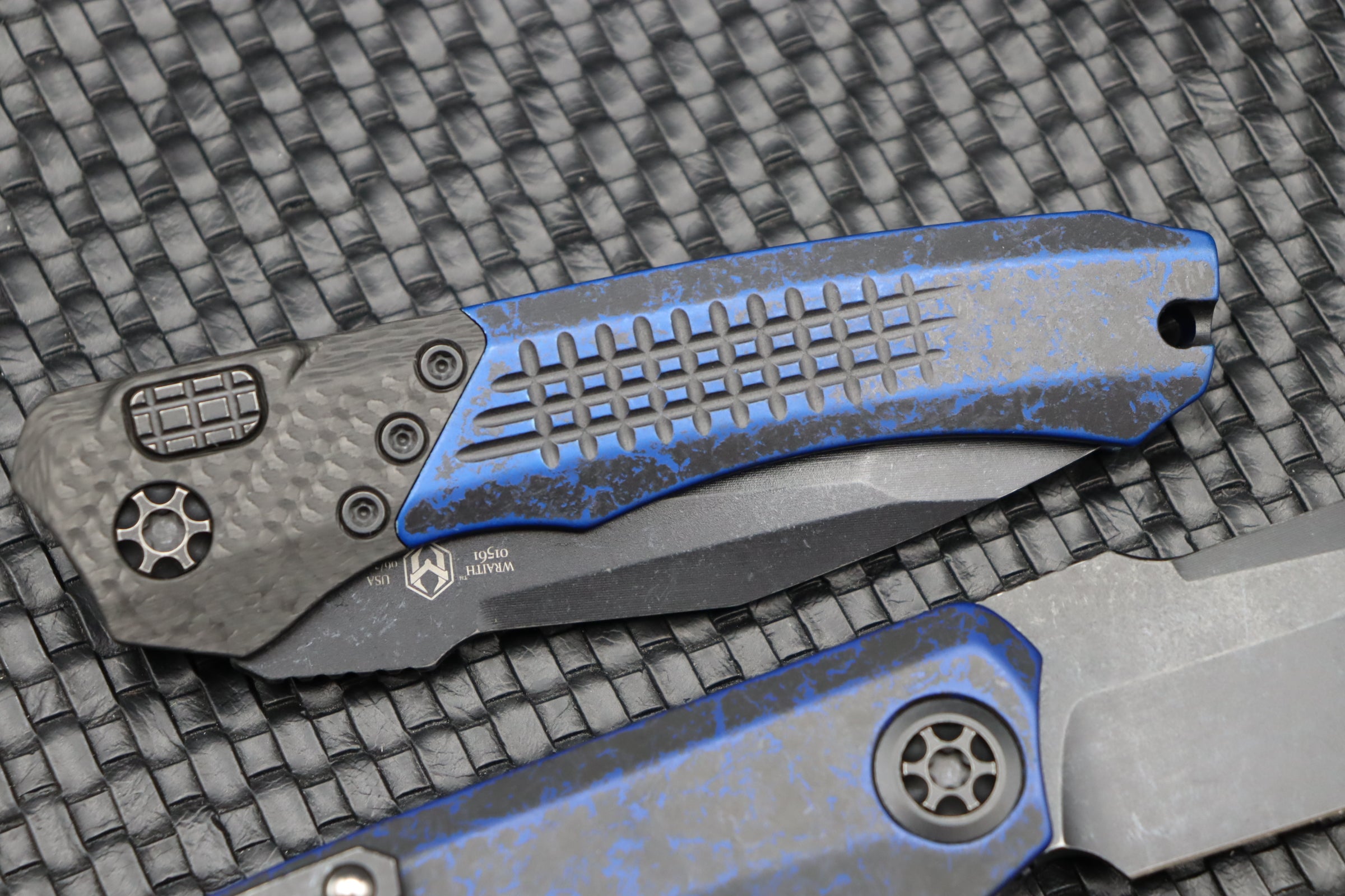 Premium Heretic Knives Wraith Auto Tanto - Battleworn Black with Carbon Fiber & Breakthrough Blue Handle