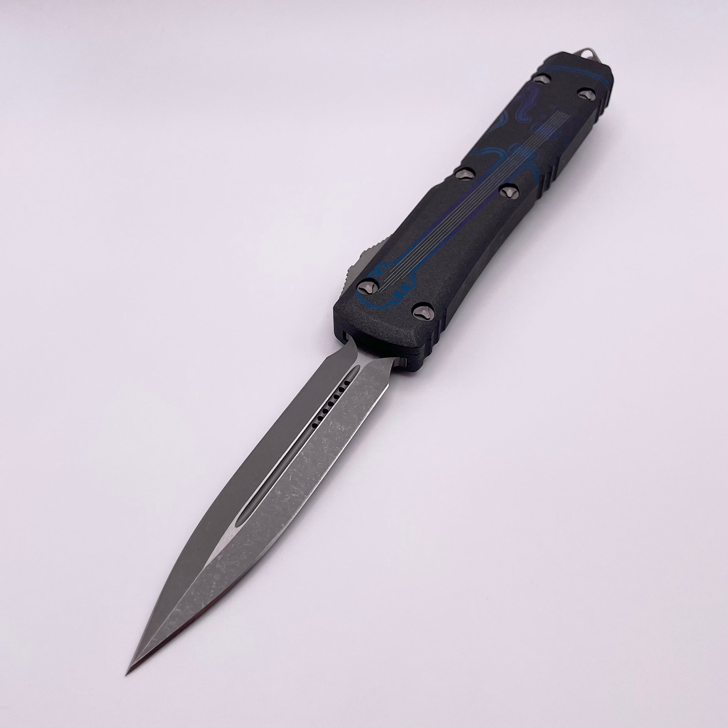 Premium Pre-Owned Microtech Ultratech NCKS 2023 - Blue & Purple Double Edge Apocalyptic Knife