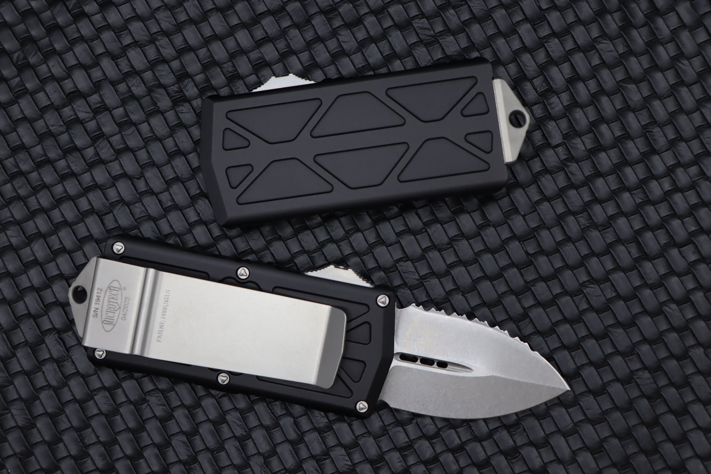 Microtech Exocet Double Edge Stonewash Full Serrated & Black 157-12 - Ultimate EDC Knife