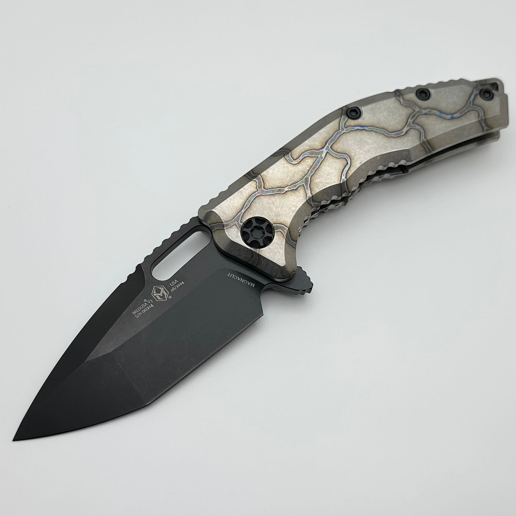 Premium Heretic Knives Medusa Manual: Flamed Titanium & DLC MagnaCut - H009-6A-FTI (Pre-Owned)