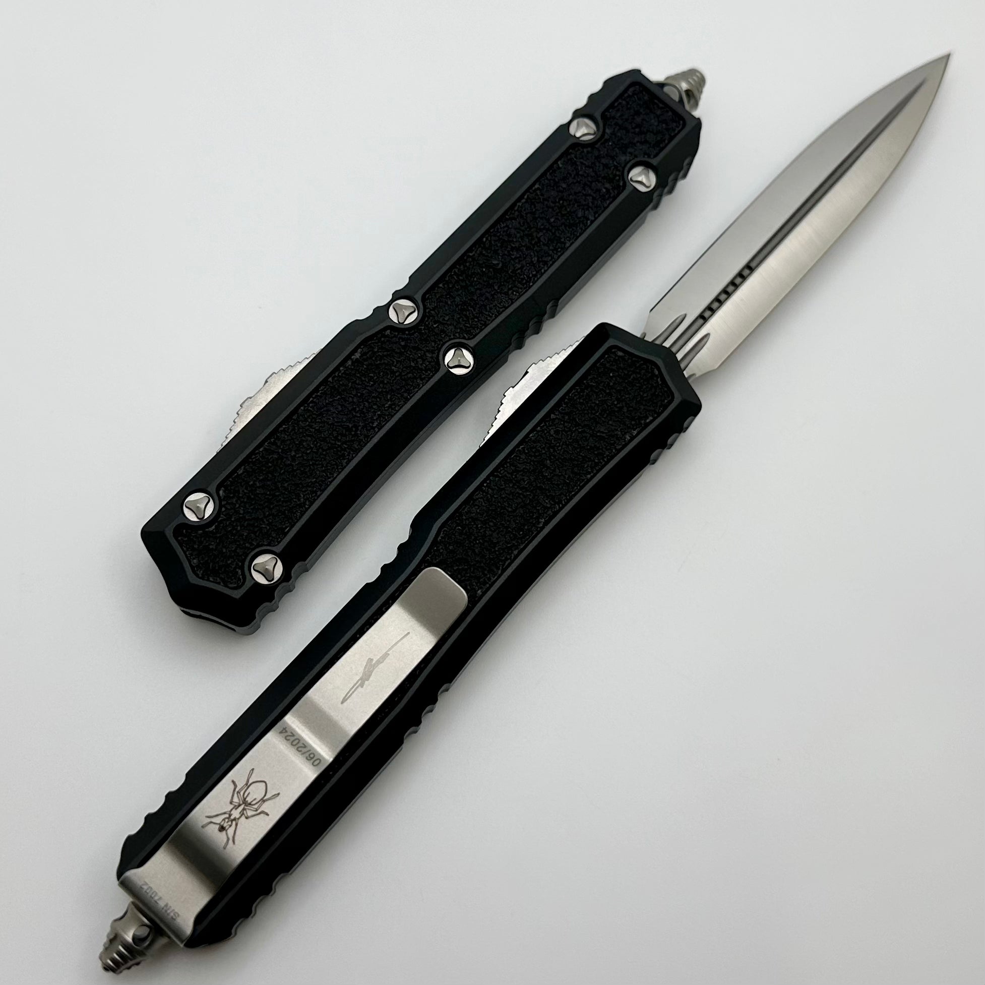 Microtech Makora Signature Series - Premium Satin Blade & Black Handle with Nickel Boron Internals