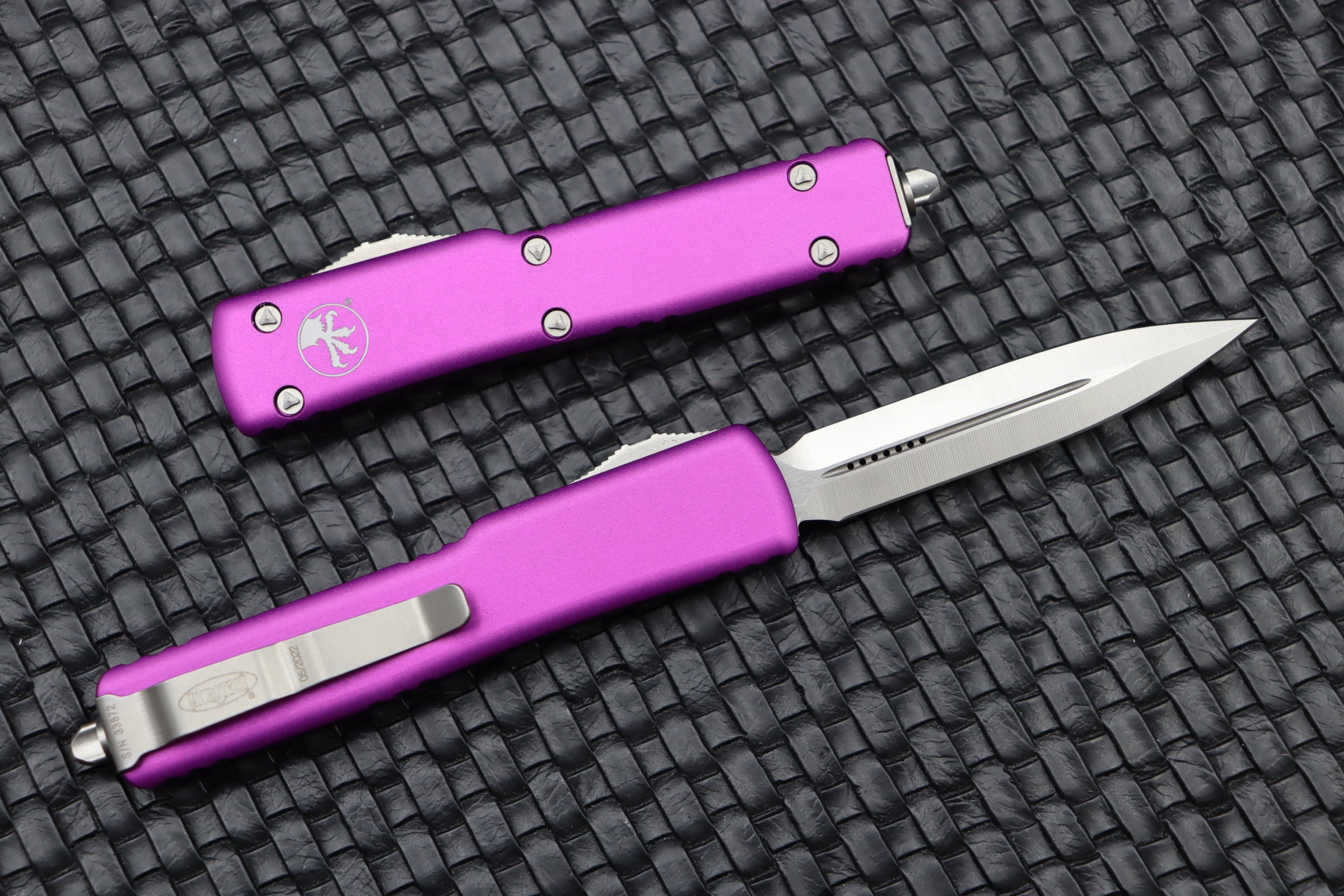 Microtech UTX-70 Double Edge Satin Violet – Compact Premium EDC Knife