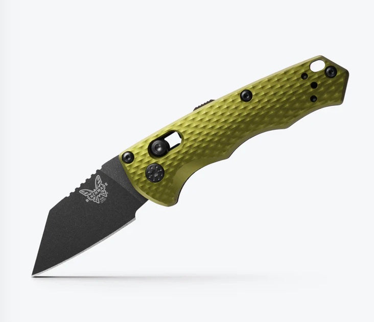 Benchmade Auto Partial Immunity - Premium Compact EDC Knife