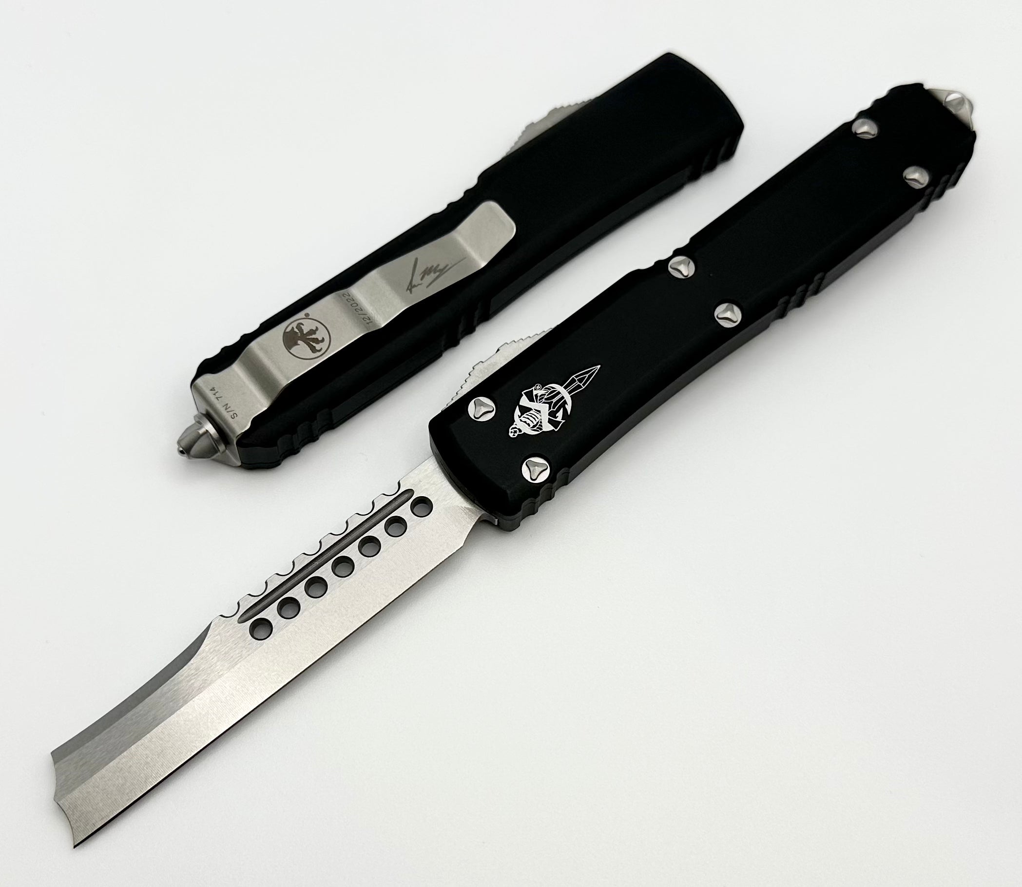 Microtech Ultratech Hellhound Razor - Premium Stonewash & Black Tactical Knife