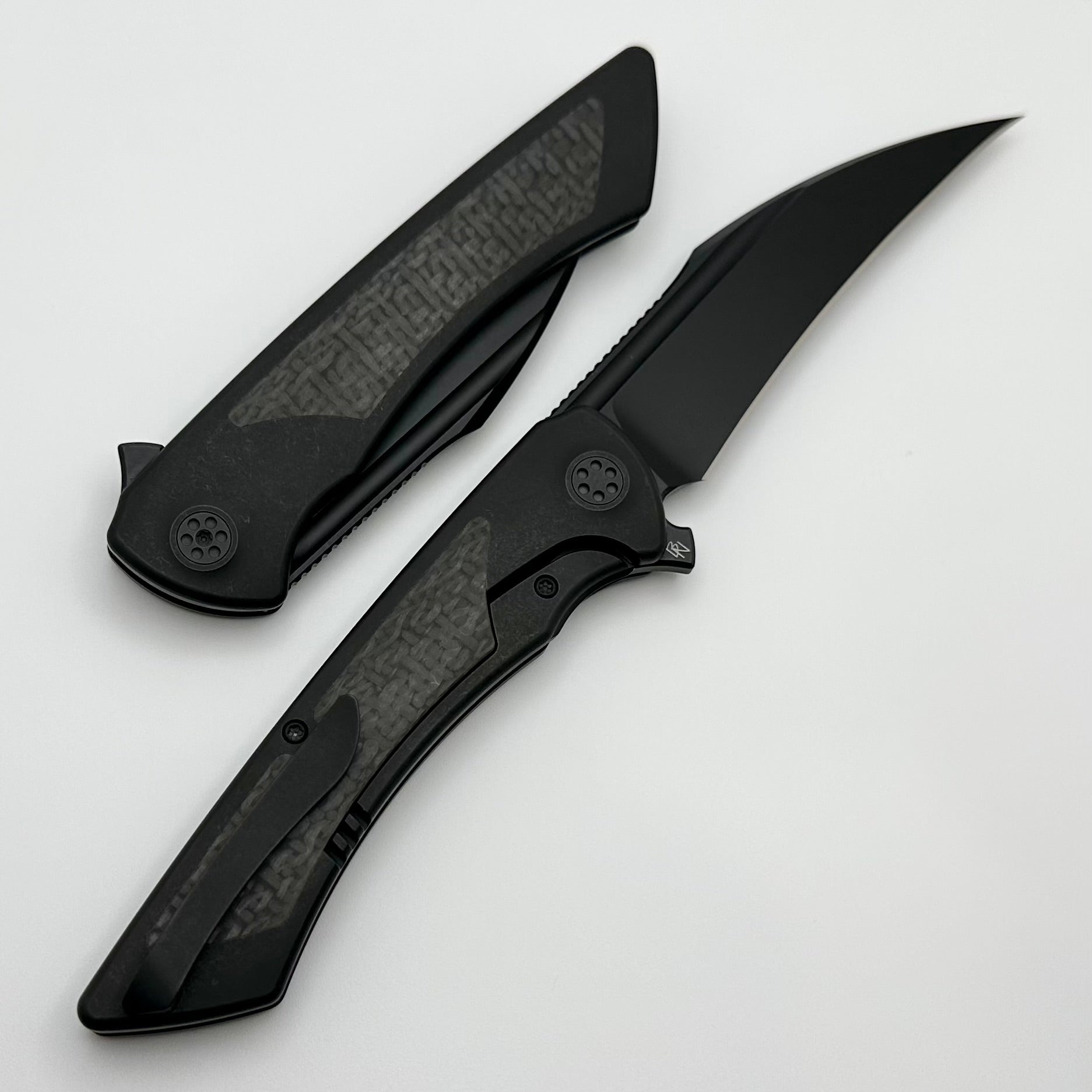 Ultimate SharpByDesign Derecho: Blackout Titanium with Carbon Fiber Inlays & M390 Blade